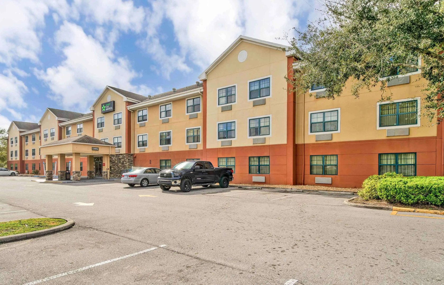 Extended Stay America Select Suites Tampa N USF Attractions