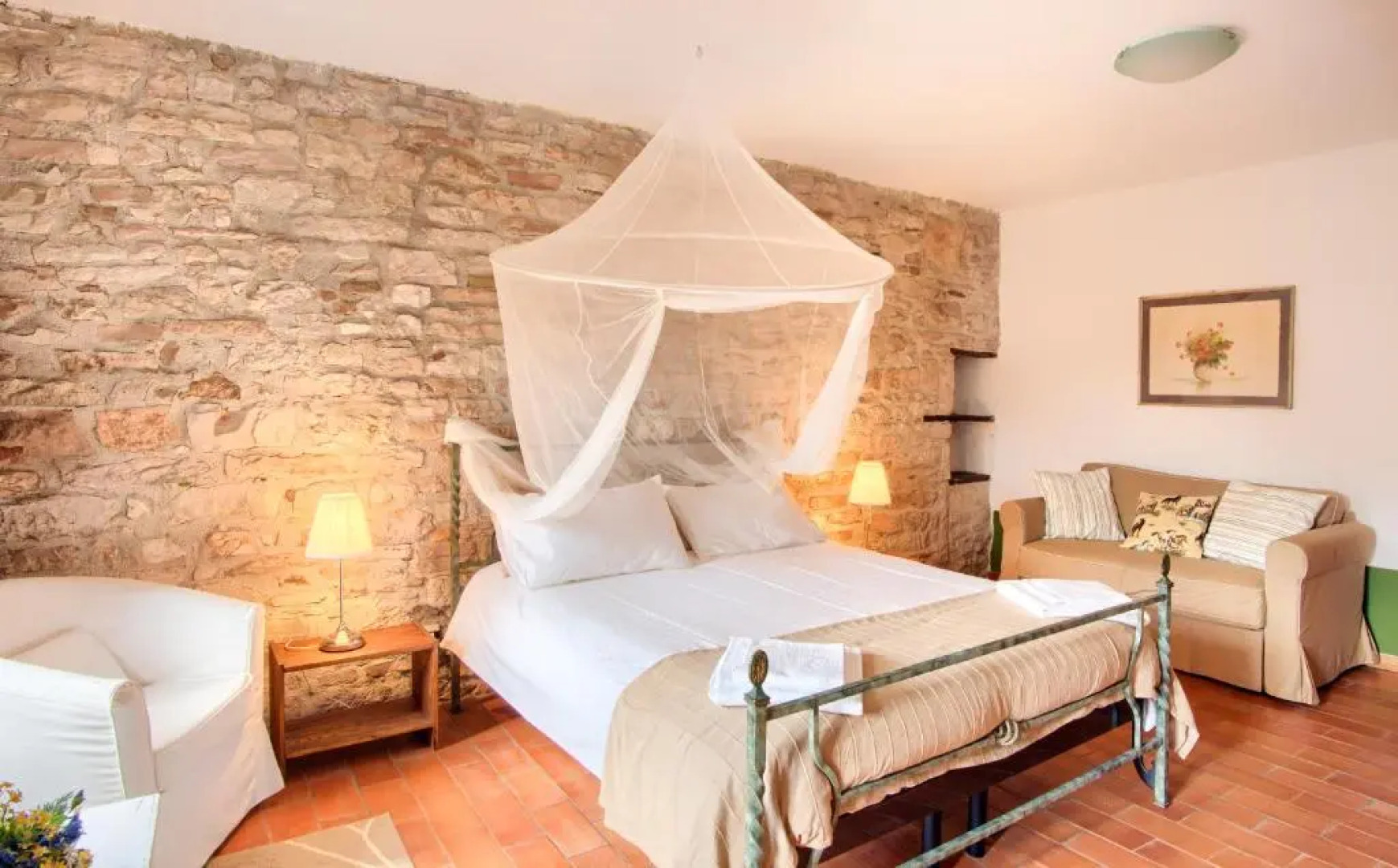 Canapegna Village - private villas and 2 pools in the heart of Le Marche