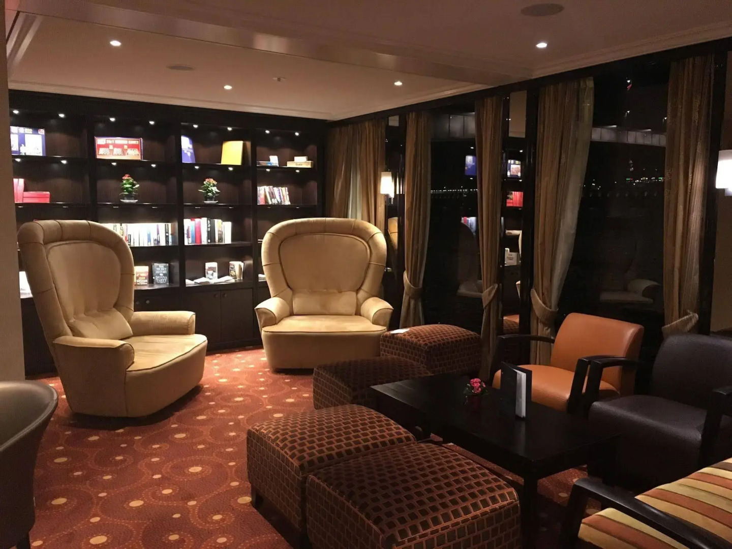 Select MS William Shakespeare - Düsseldorf