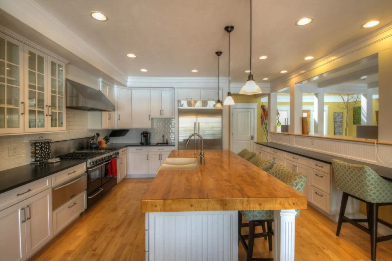 Bozeman - Beach Escape