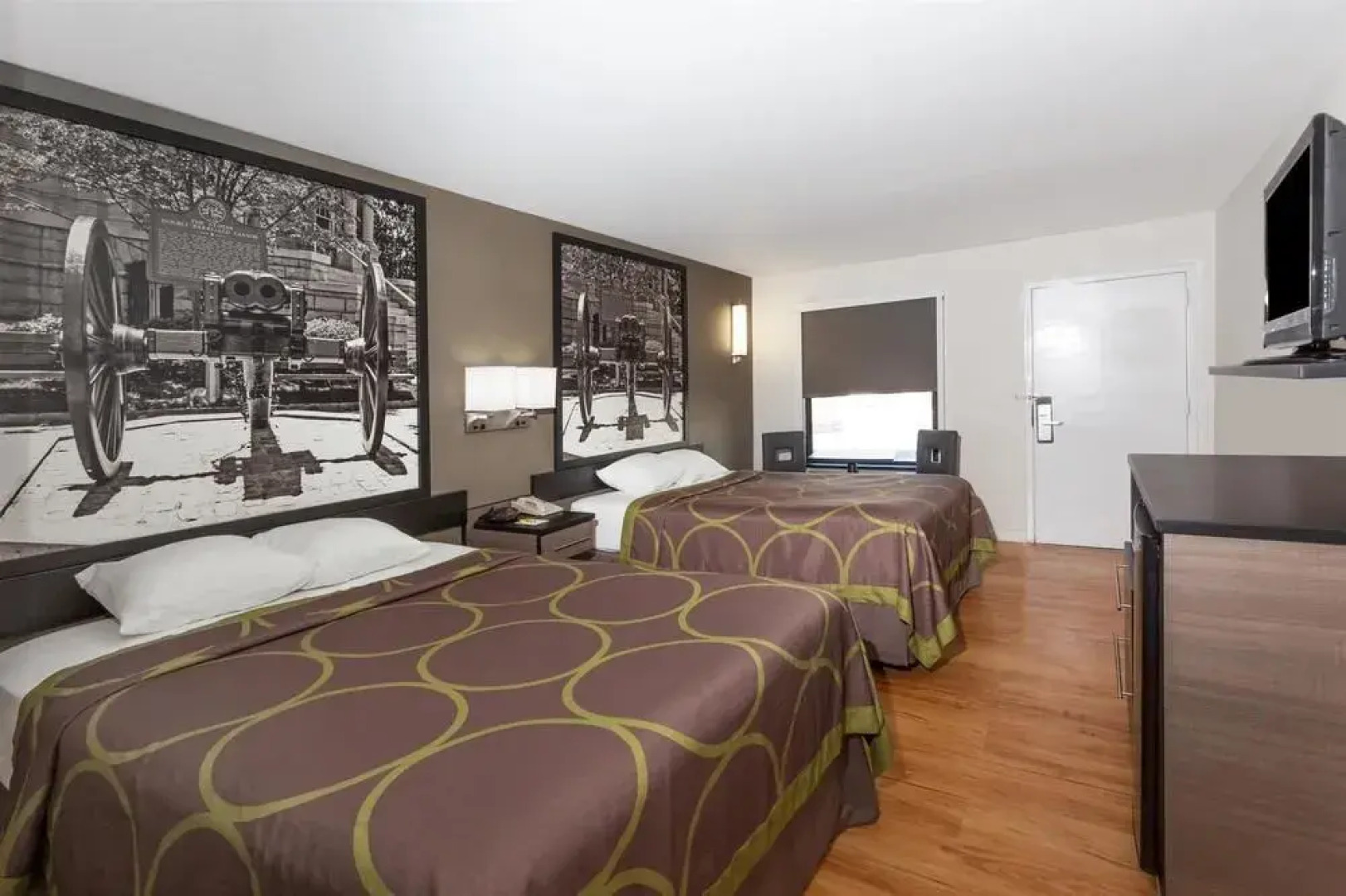 Super 8 Dalton/Convention Center Area