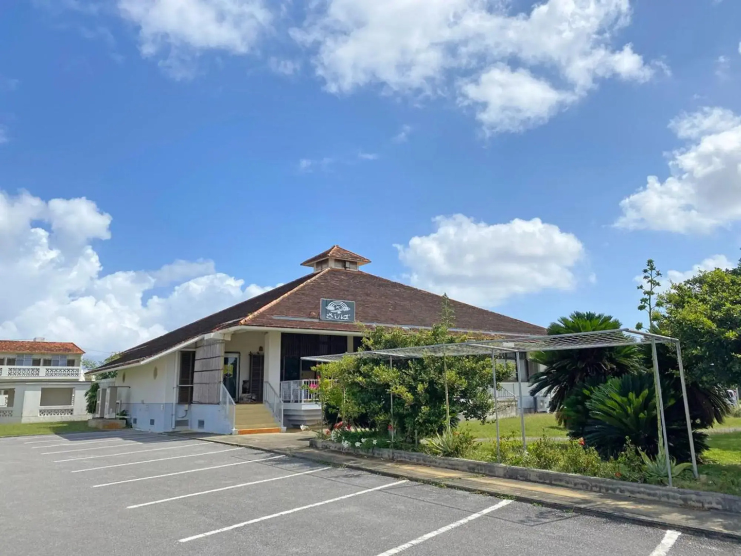 Shimojishima Coral Hotel (Irabujima)