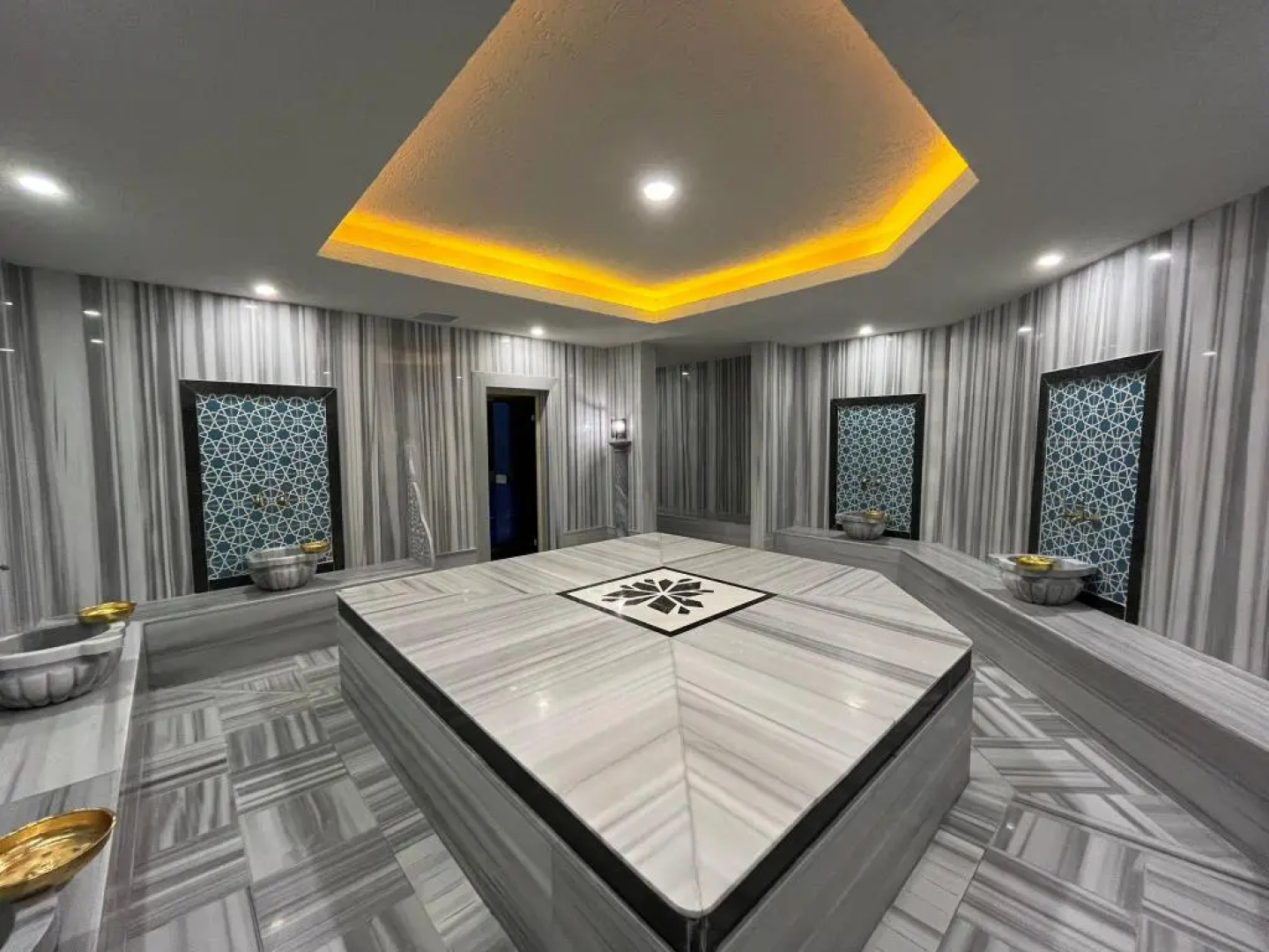 Crystal Snow Butik Hotel