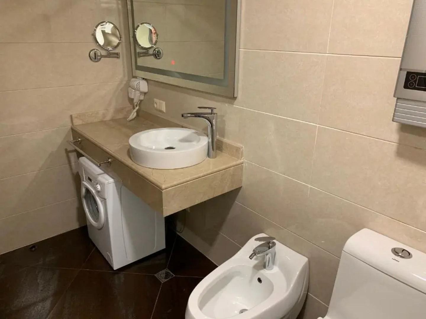 2 bedroom Apartment in Oasis