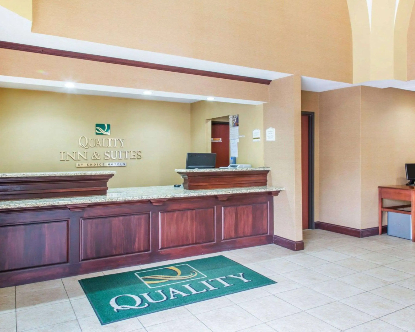 Quality Inn & Suites