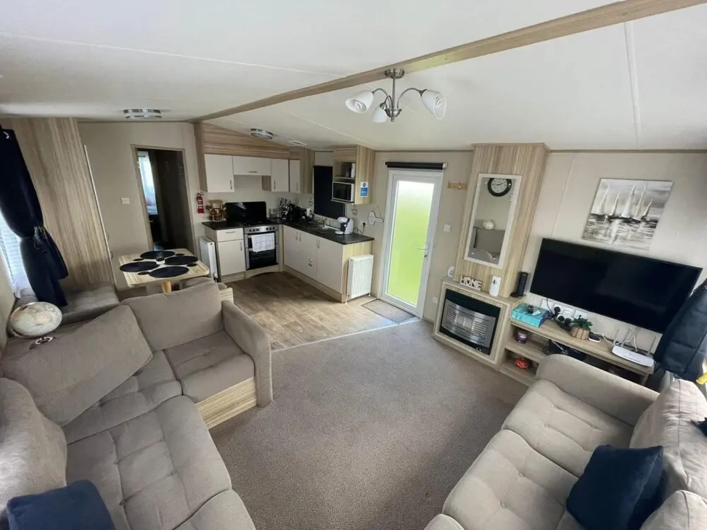Holiday Park Caravan Fluffy in Harts Holiday Park