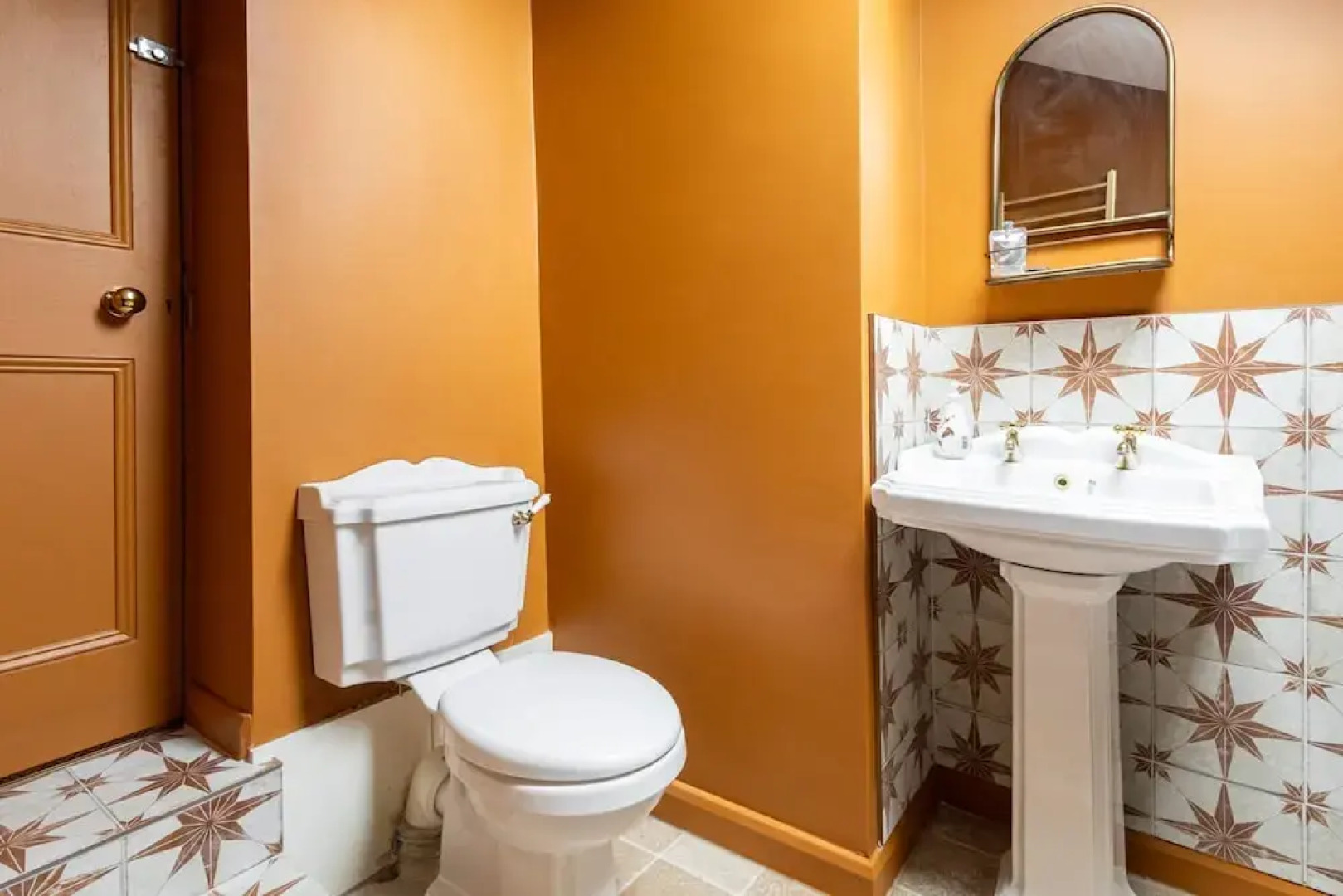 Host Stay Bankfoot Cottage