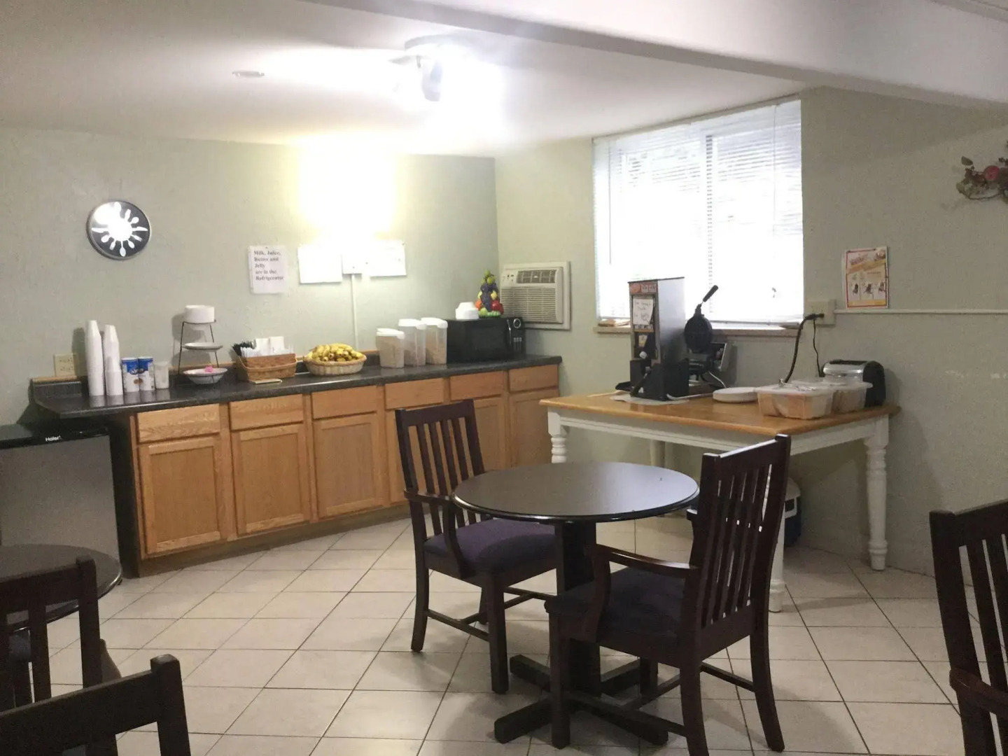 Americas Best Value Inn Jefferson City