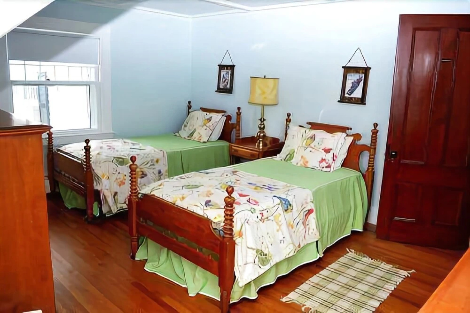 Sealight - Six Bedroom Home