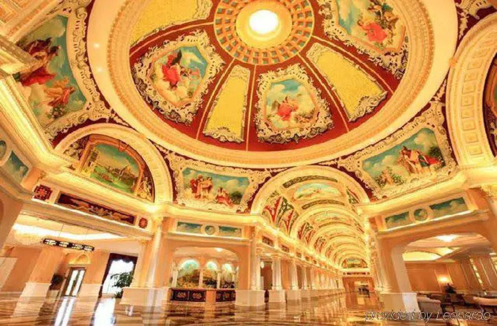 Country Garden Hill Lake Phoenix Hotel