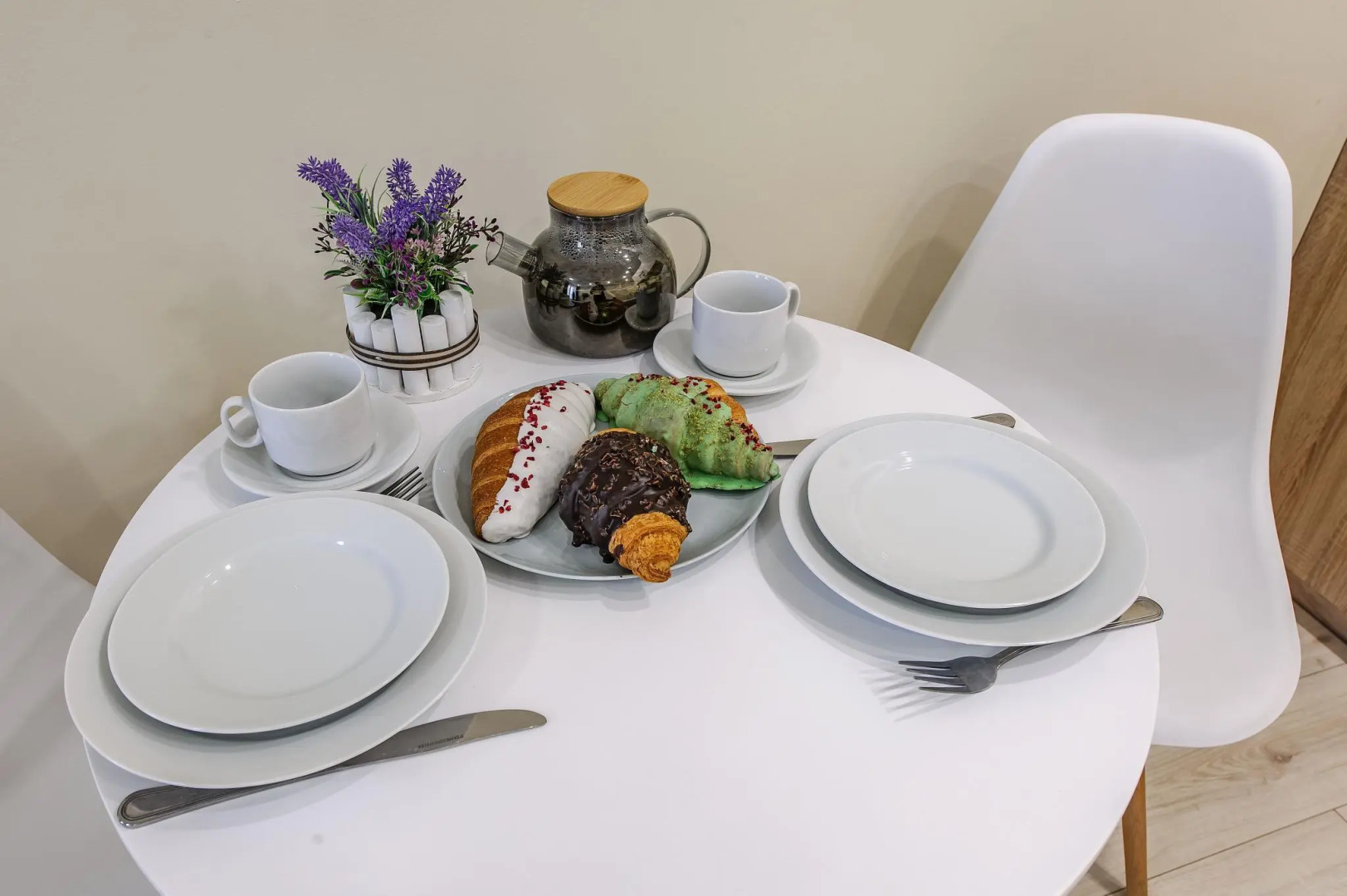 ApartMe на улице Матроса Железняка