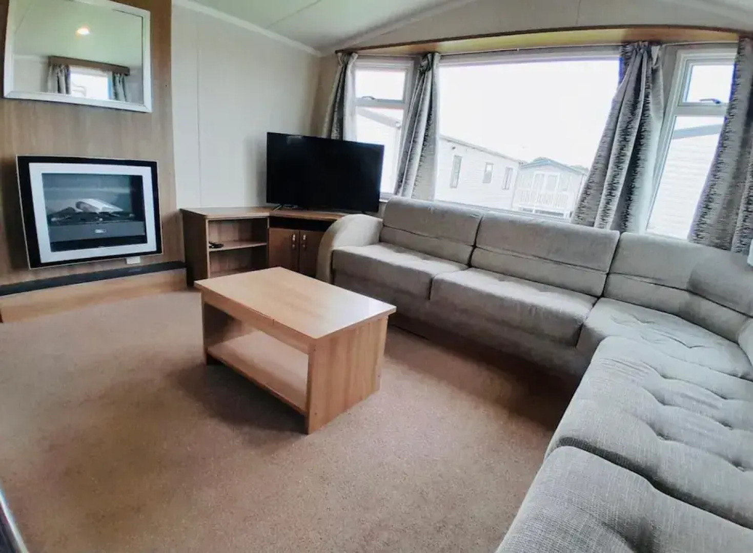 Family Caravan In Cala Gran