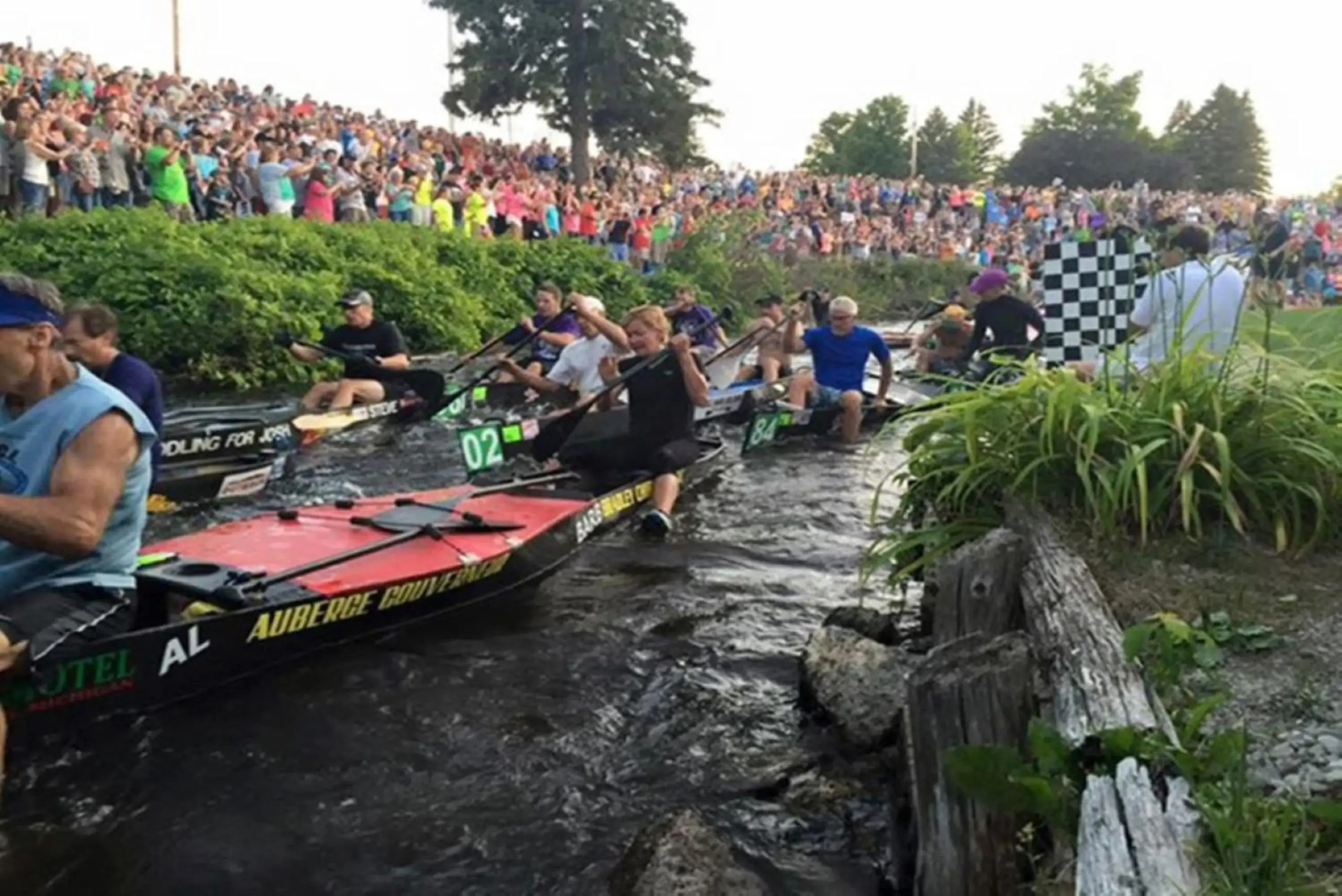 Lake Huron - Super Cute Lake Front Cabin (Sleeps 5)