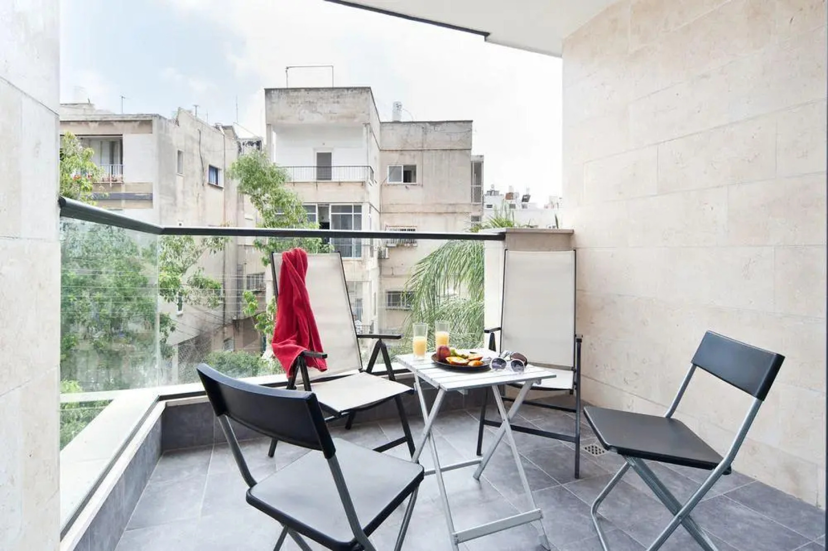 Sea N' Rent - Bar Kokchva Street