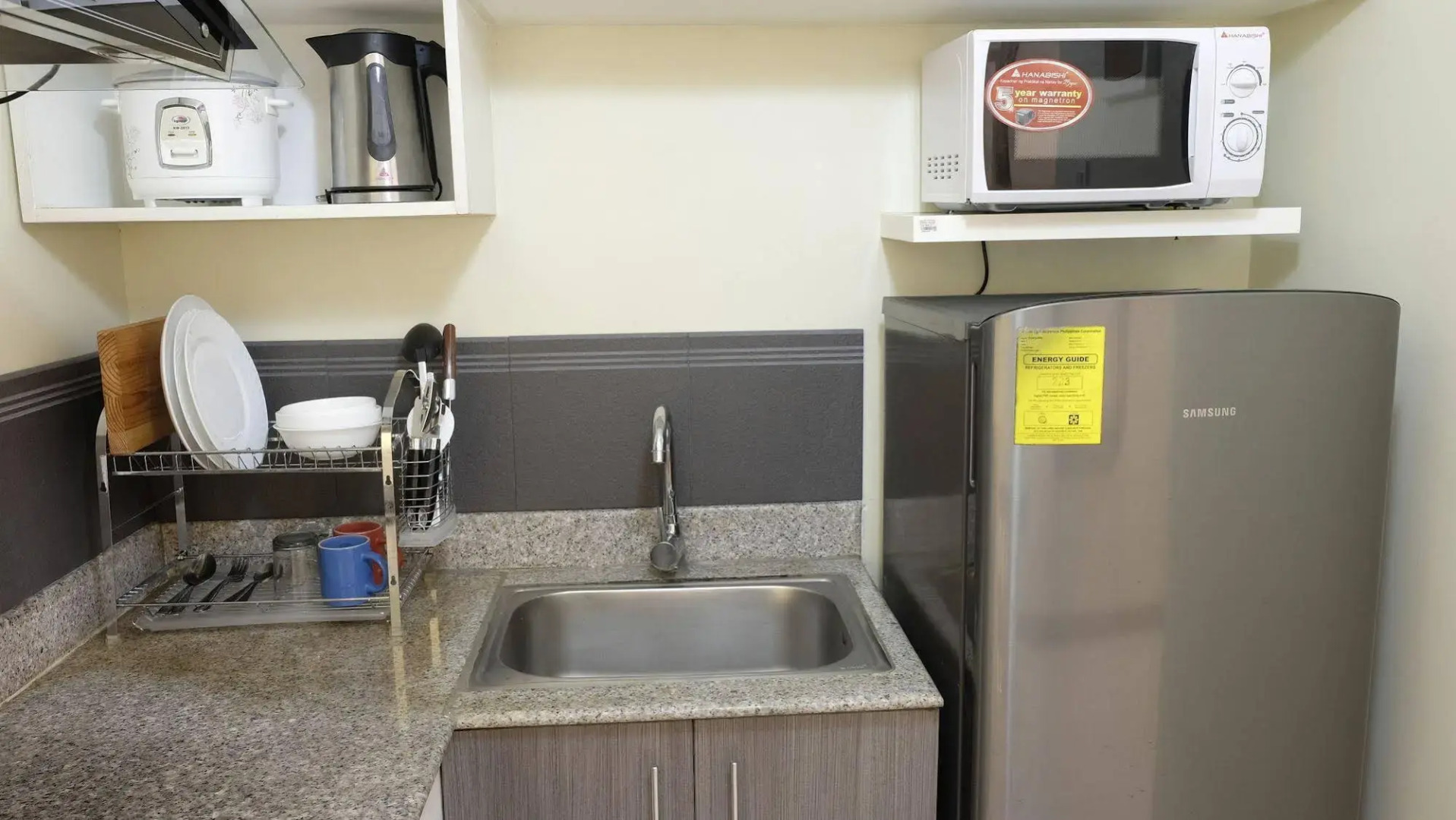 ZEN Rooms Malate Robinsons