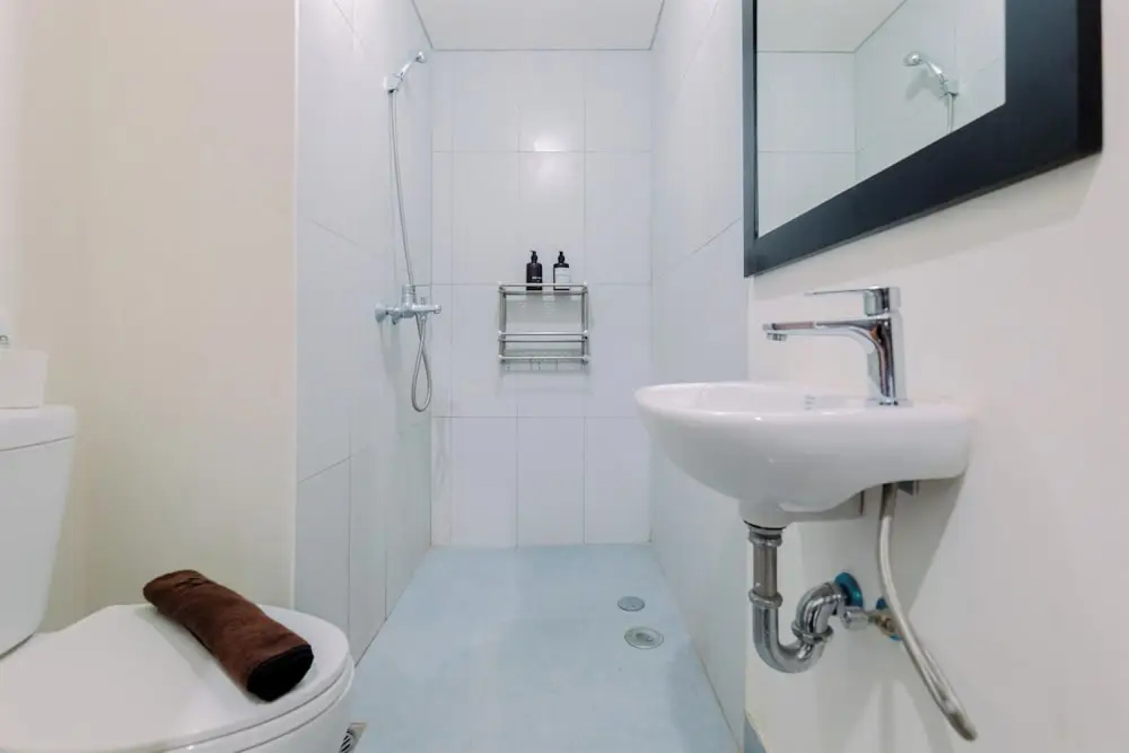 Homey And Restful Studio Royal Sentul Park Apartment