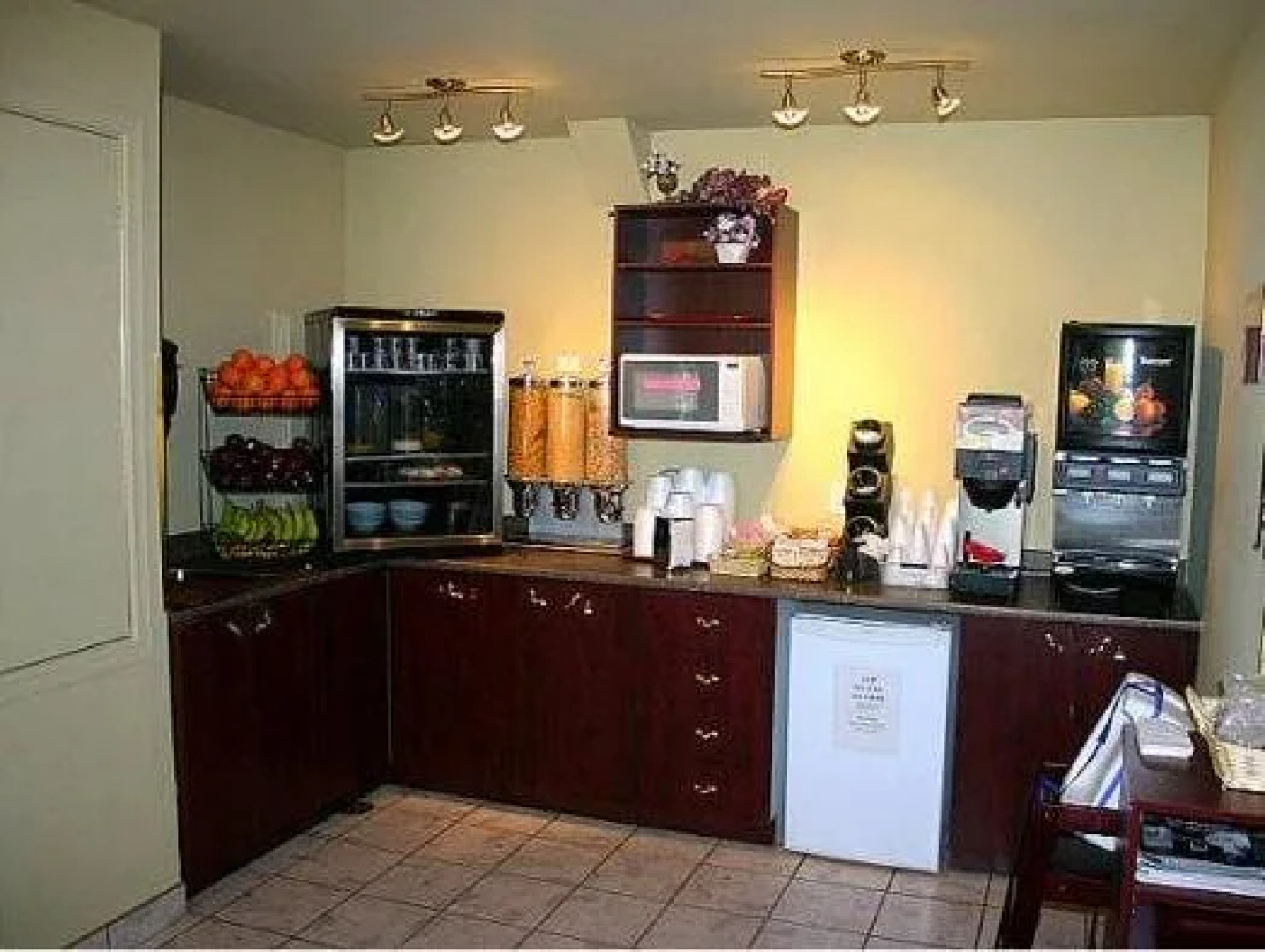 Hotel & Suites Les Laurentides Saint Sauveur