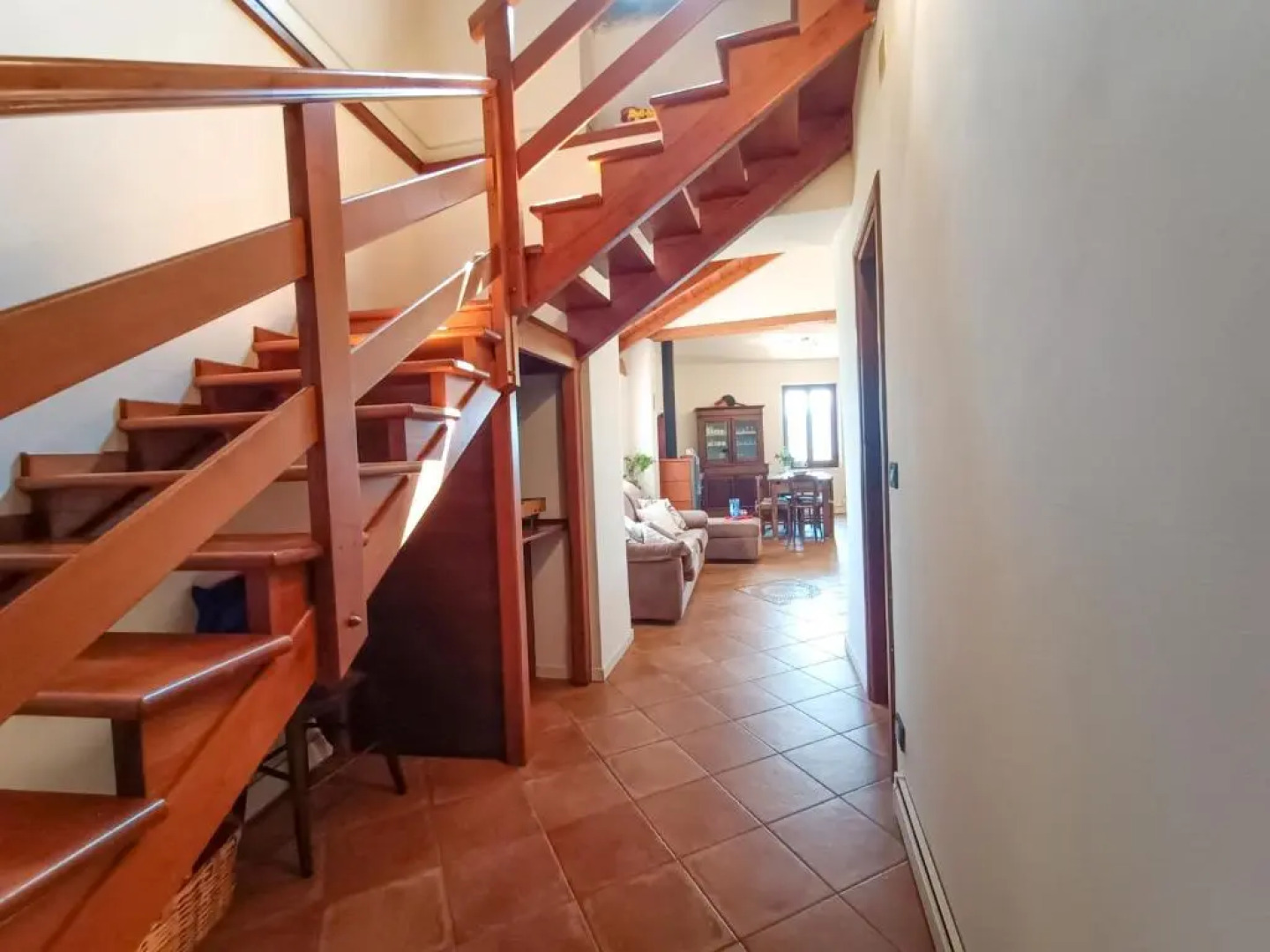 ALTIDO Great Flat with Terrace and Amazing Hills View