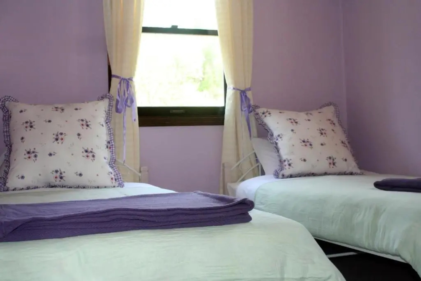 Julians English Homestay and Pension