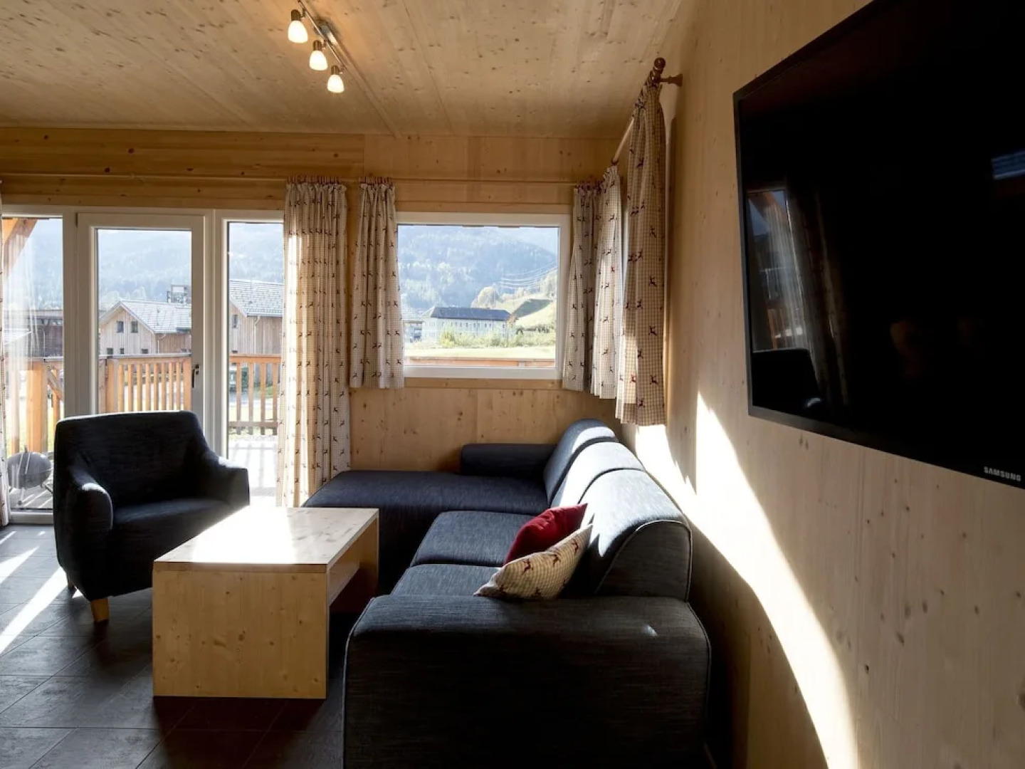 Nice Chalet With hot tub