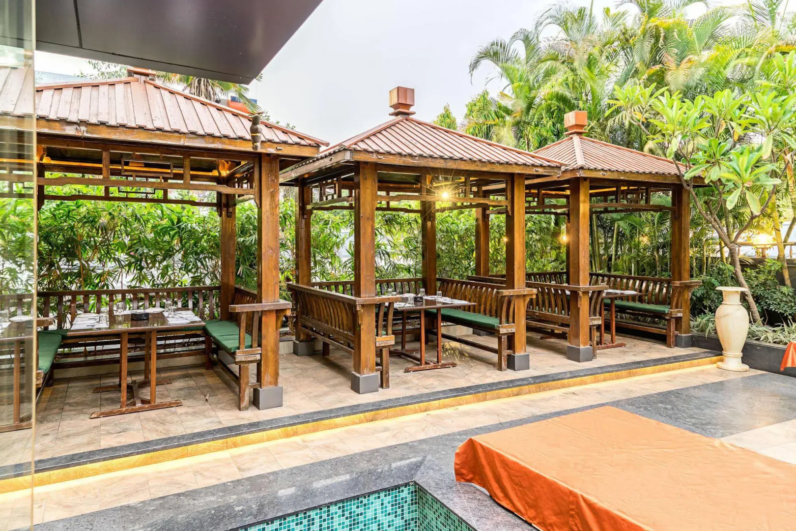 Treebo Premium Grand Emerald