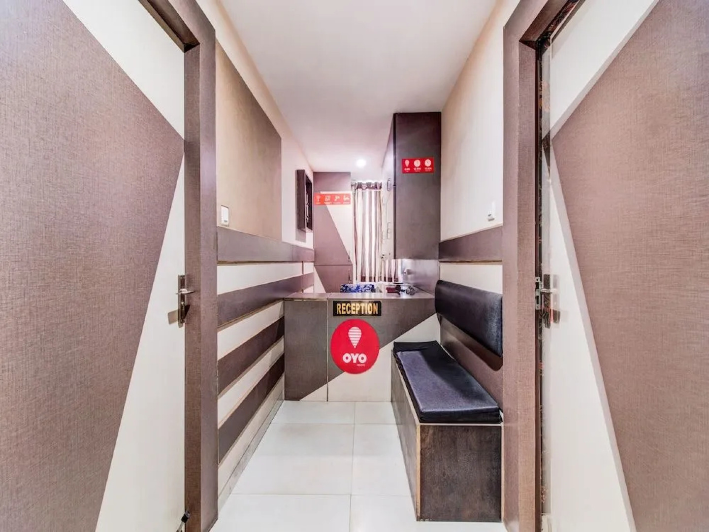 Oyo 27696 Jai Ganesh Banquet Hall & Rooms