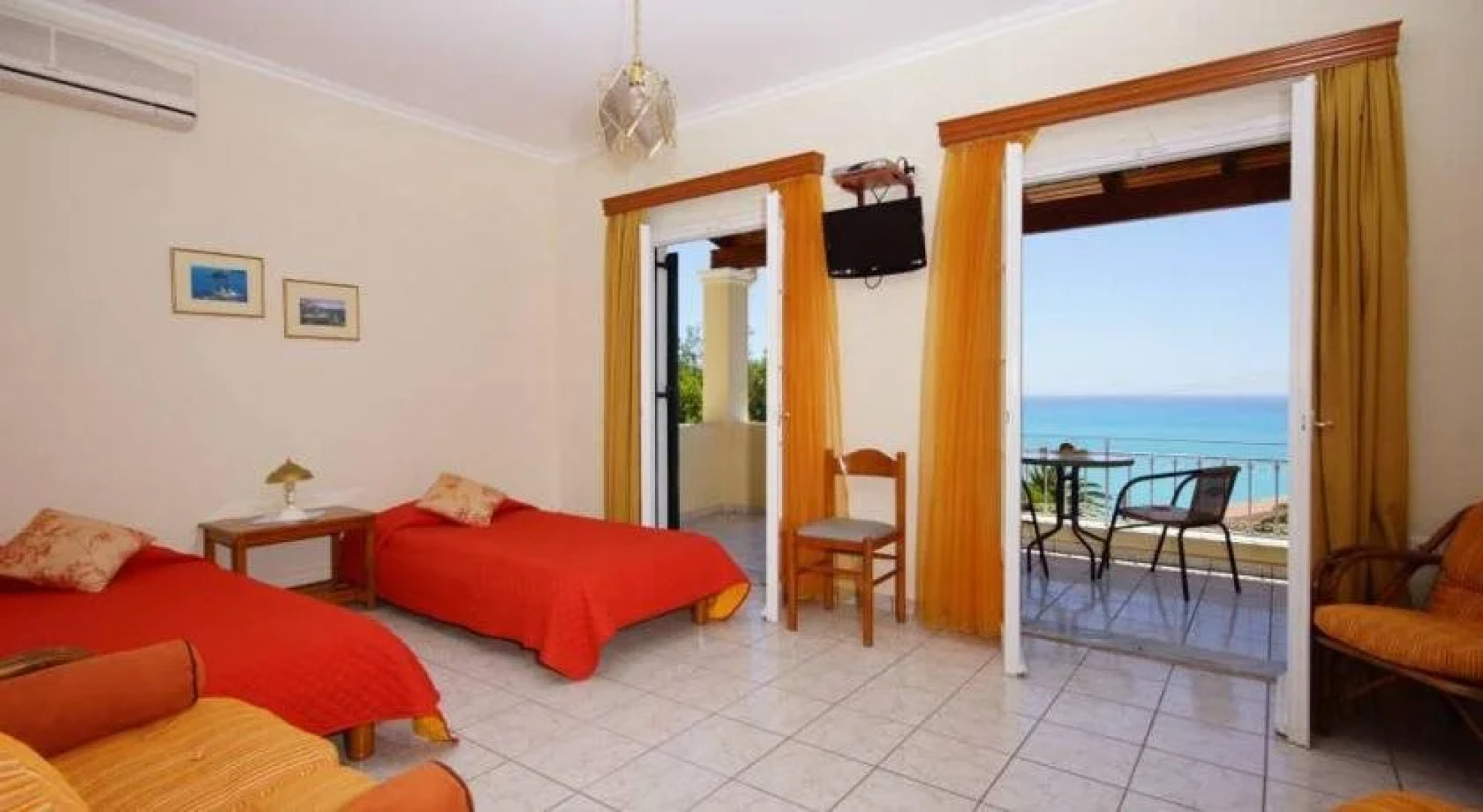 Alexandra Natalia Aparthotel