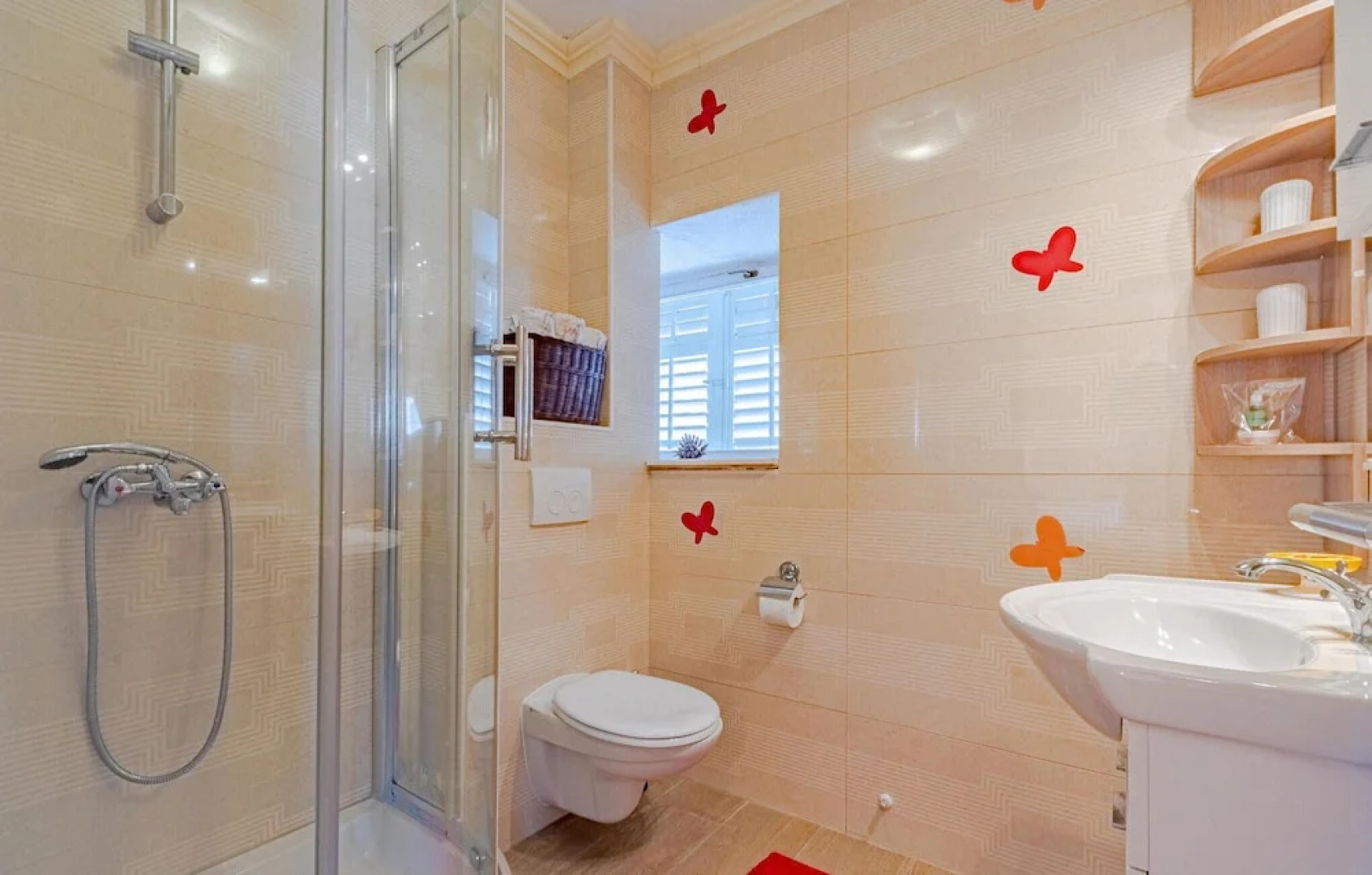 Beautiful Home in Mokalo With Wifi and 2 Bedrooms