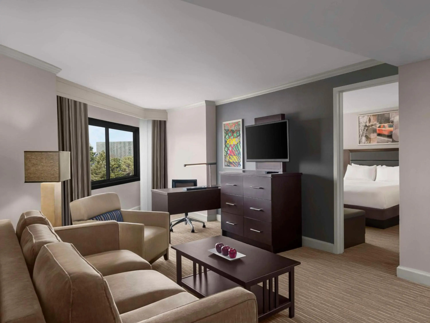 DoubleTree by Hilton Fort Lee - George Washington Bridge