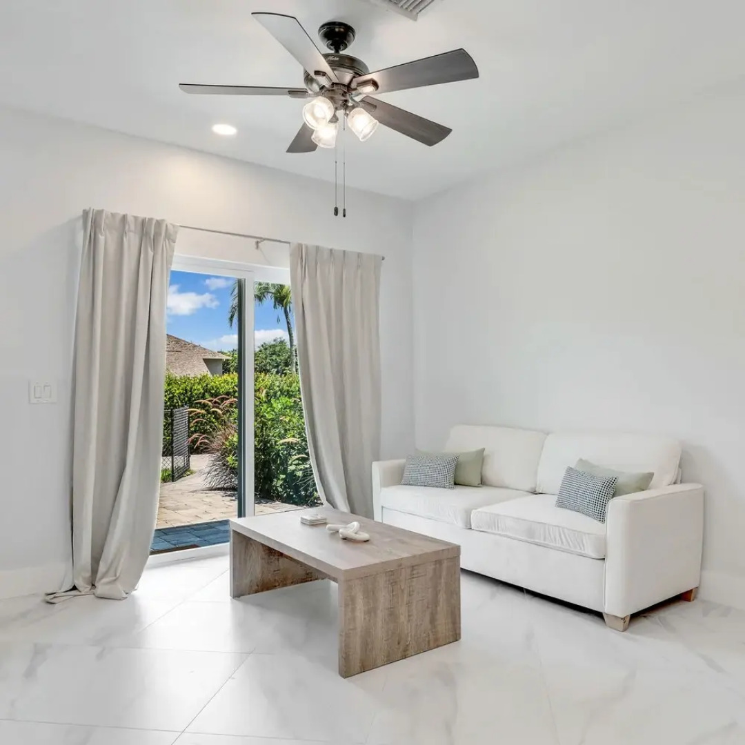 Luxury 6 000 Sqft Oasis Pool Sleeps 16