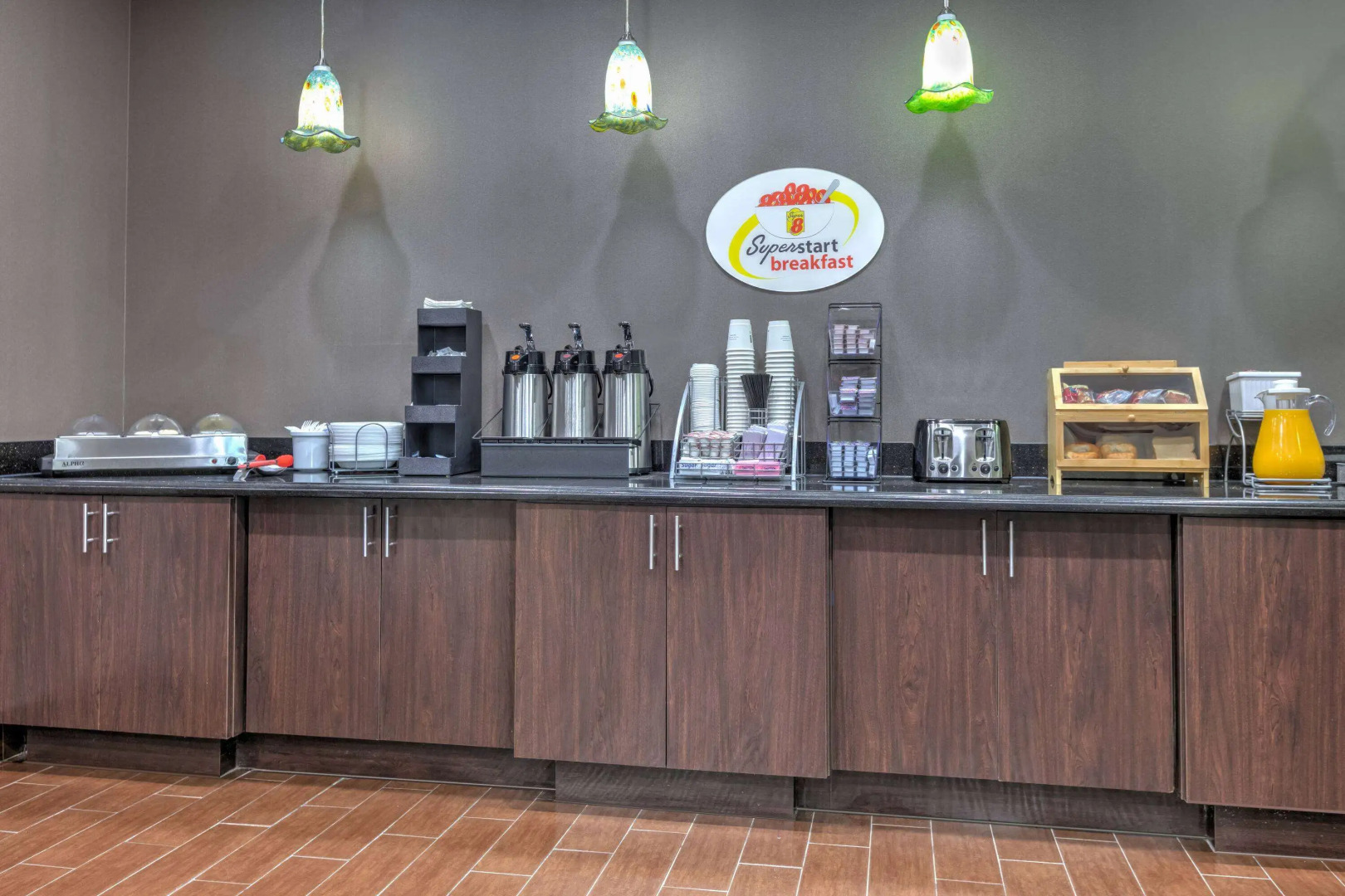 Super 8 by Wyndham Karnes City