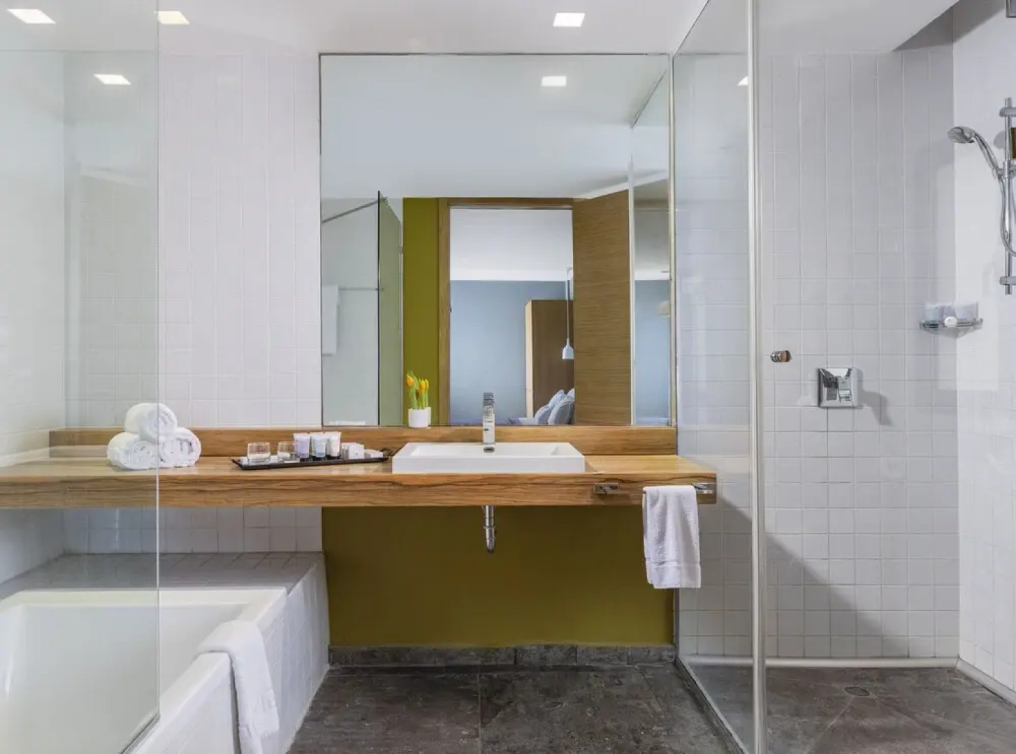 Sea life Nahariya BY Jacob Hotels