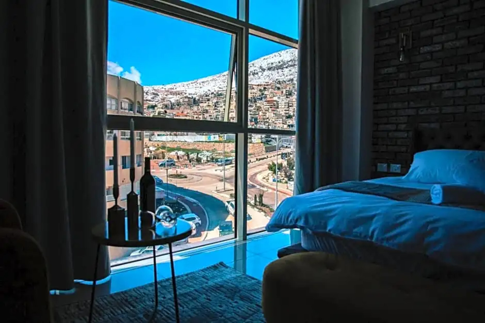 Hilltop luxury suites