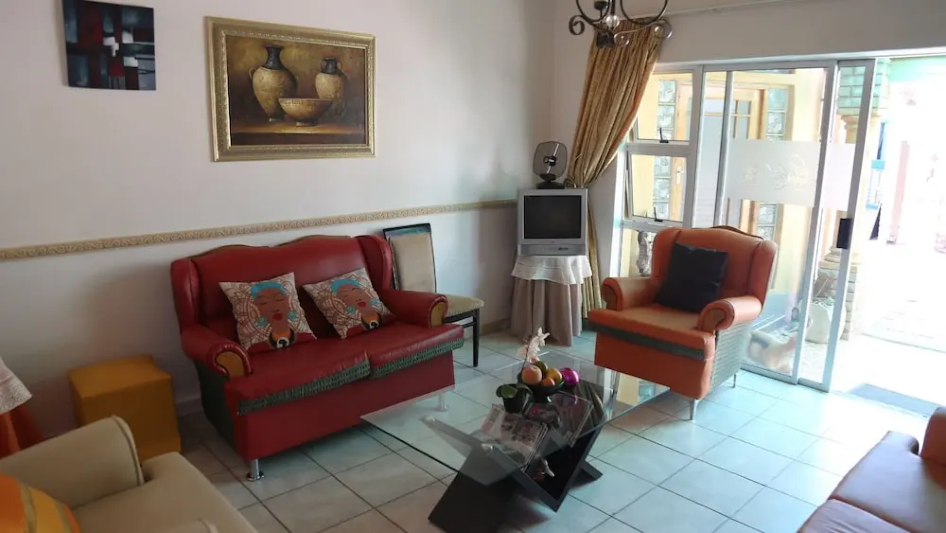 Roba Monakedi Guest Lodge