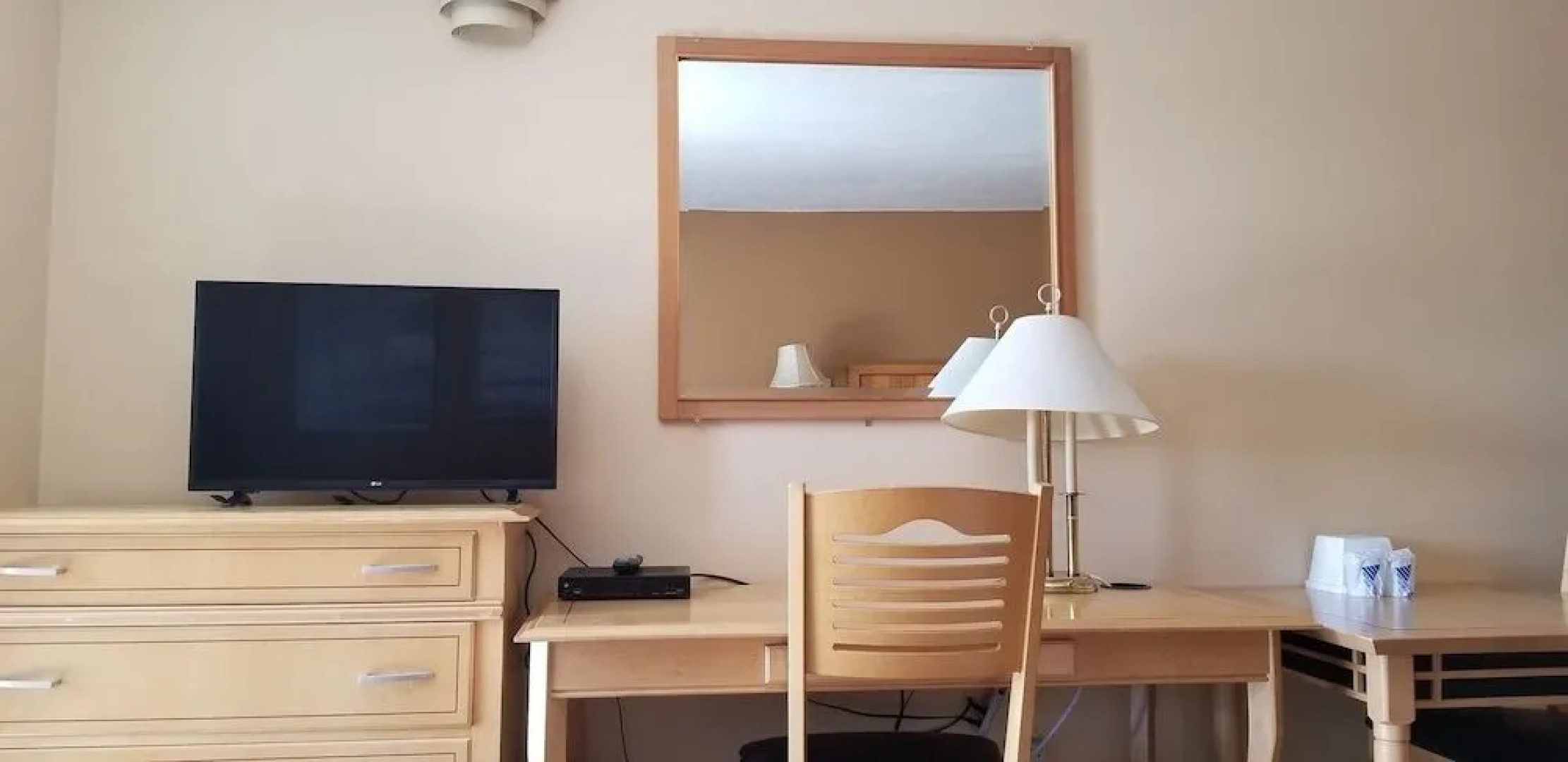 Twin Pine Inn & Suites