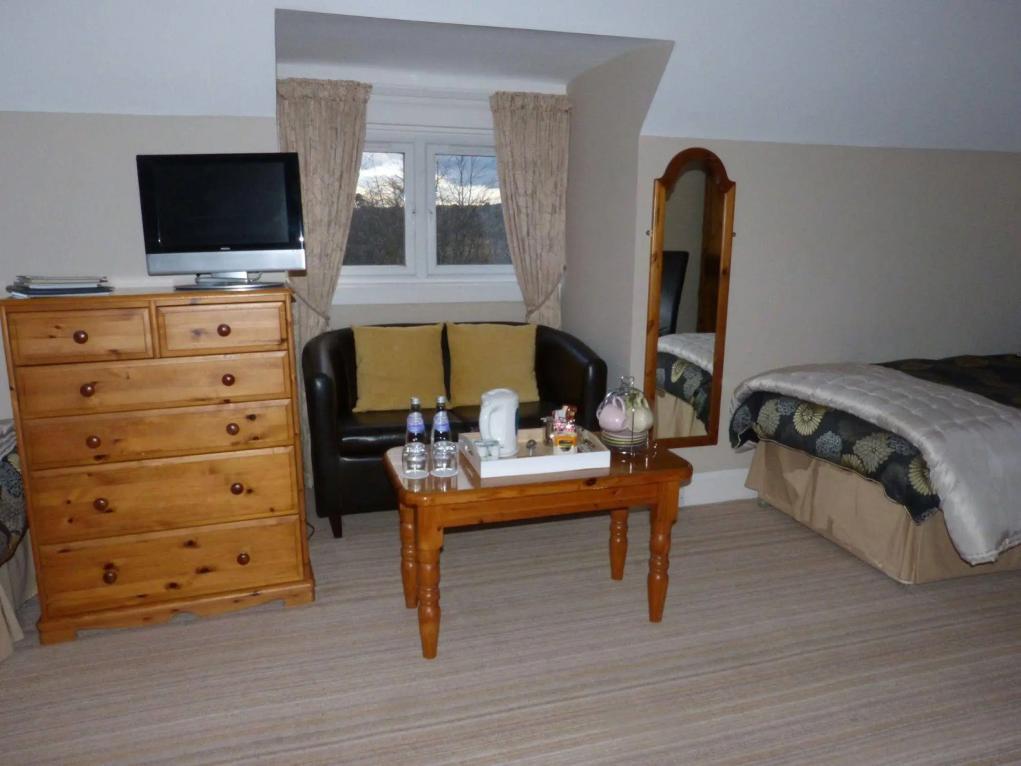 Pinewood Country House