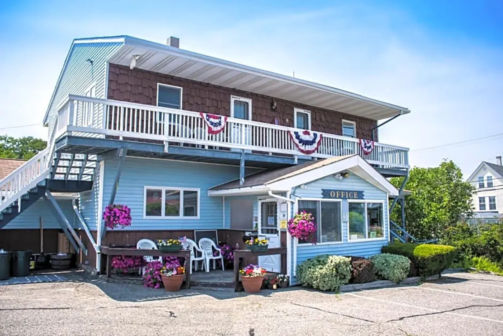 The Inn Between the Beaches