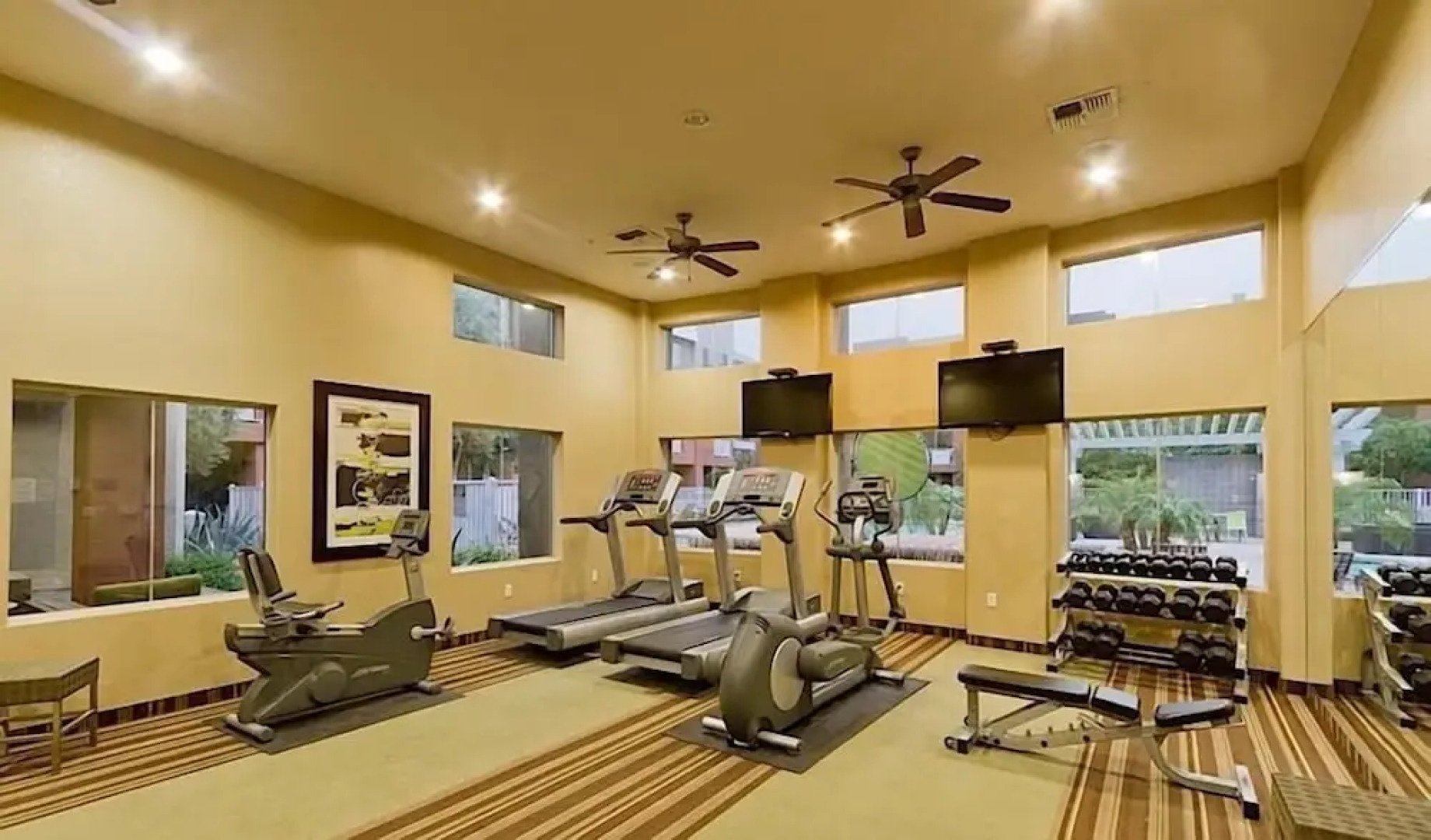 Glendale Getaway By Signature Vacation Rentals