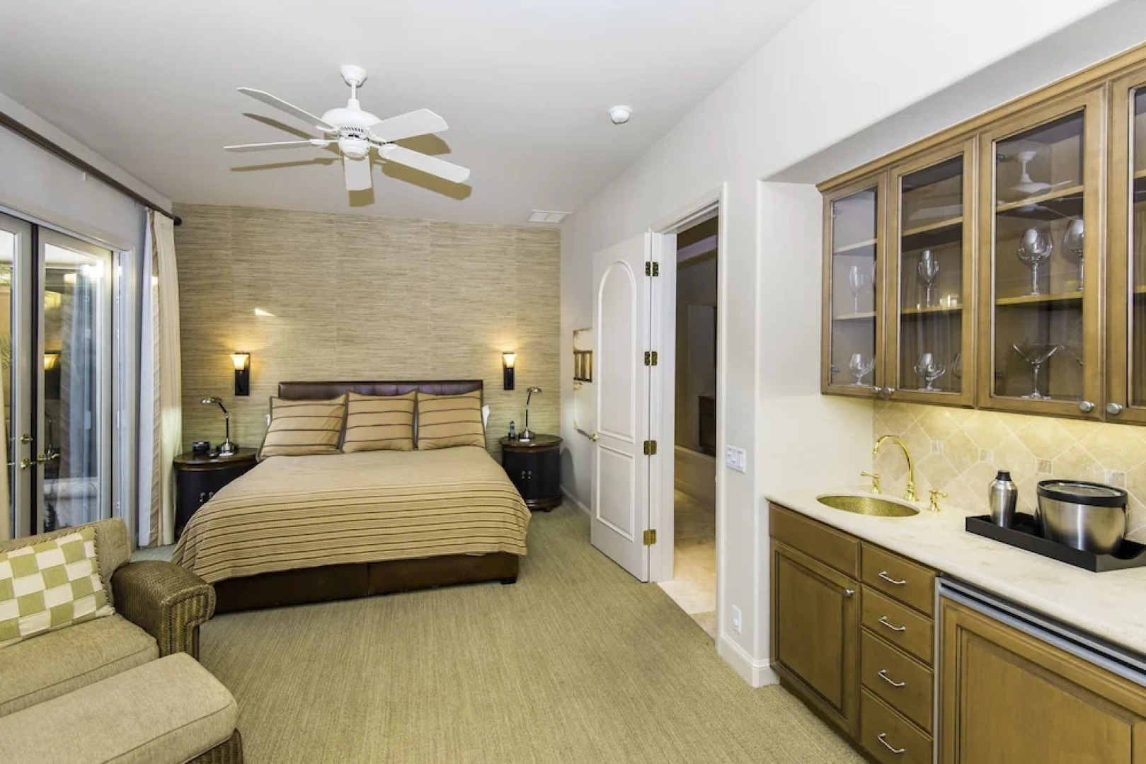 Rat Pack Retreat - Four Bedroom Home