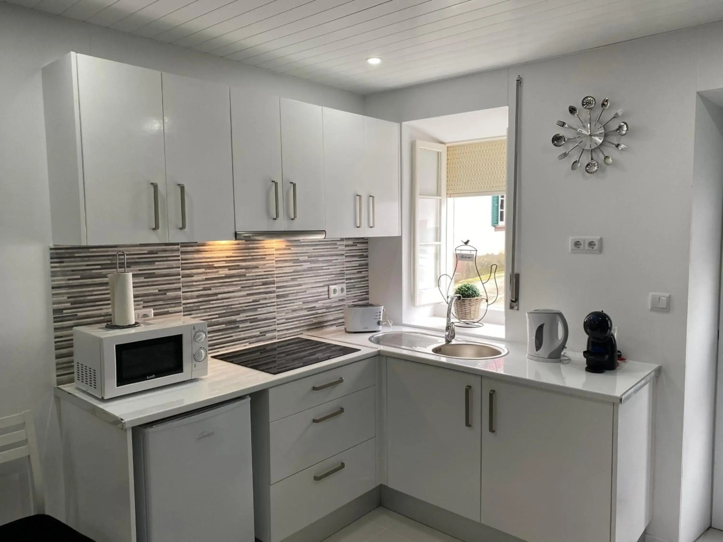 THE CEDAR TREE HOUSE Studio 48