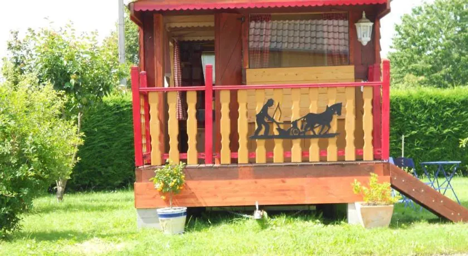 Roulotte "La Montmine"