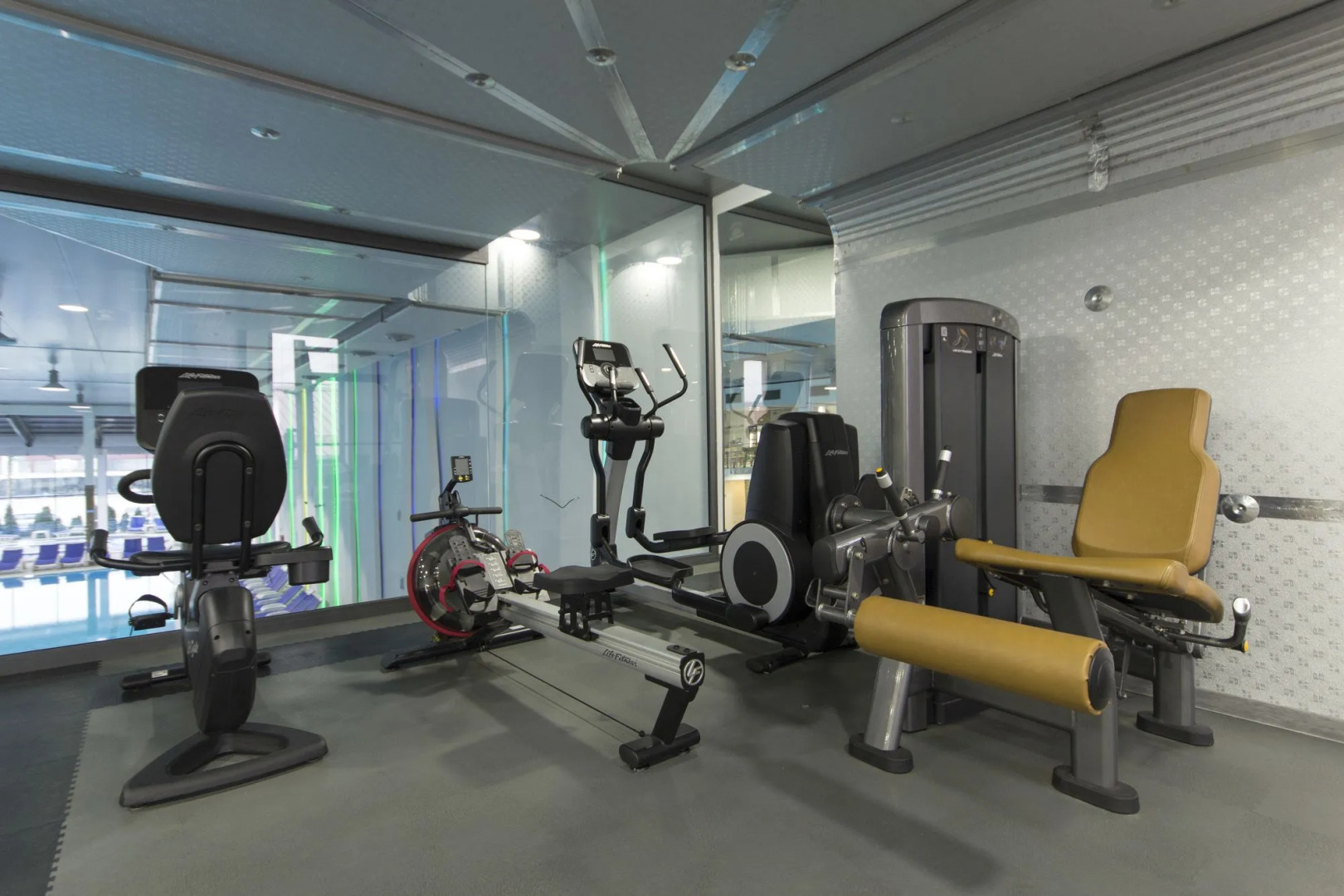 Отель Hollywoodland Wellness & Aquapark