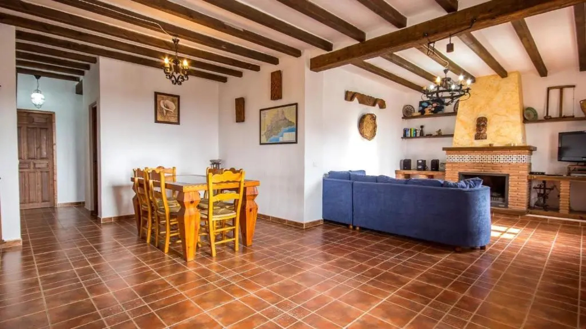 Cada Adrian Almachar by Ruralidays