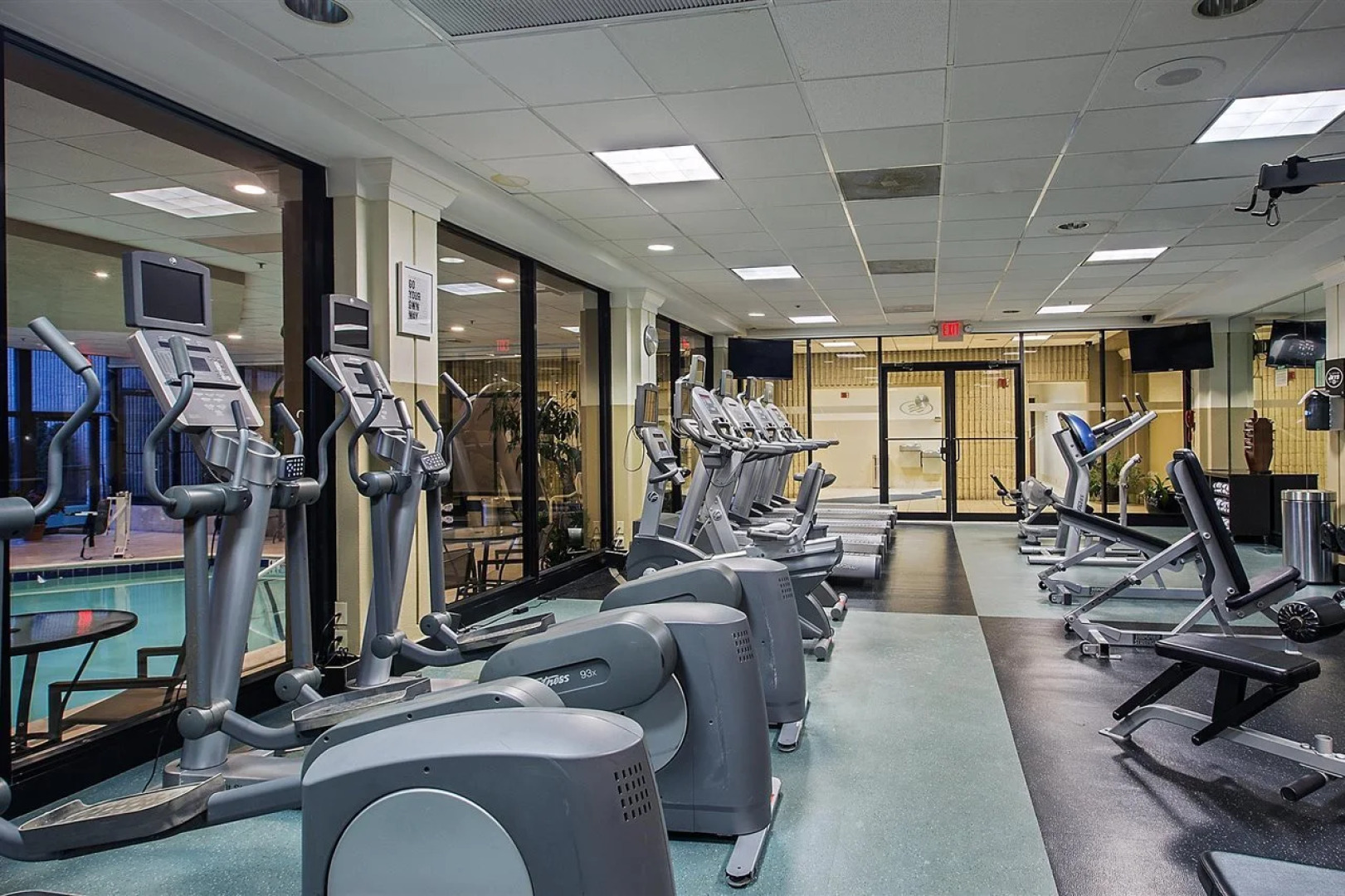 Crowne Plaza Newark Airport by IHG