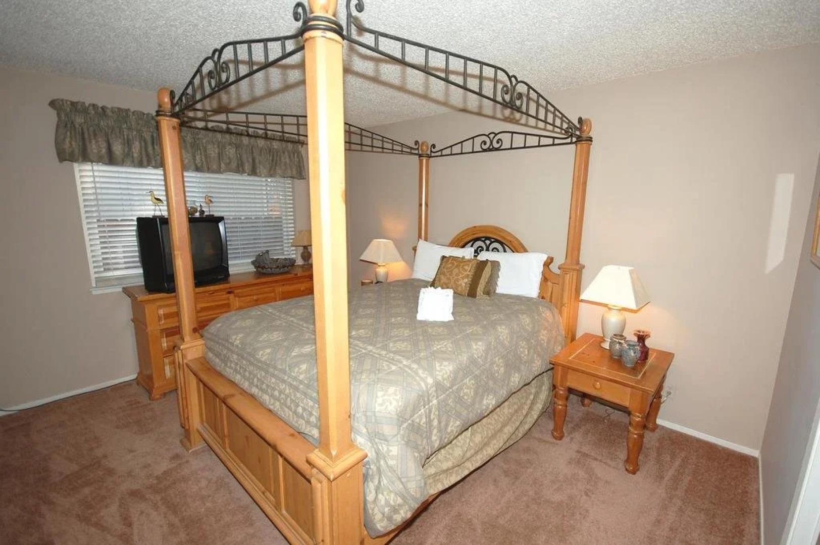 2269 Oregon Avenue by RedAwning