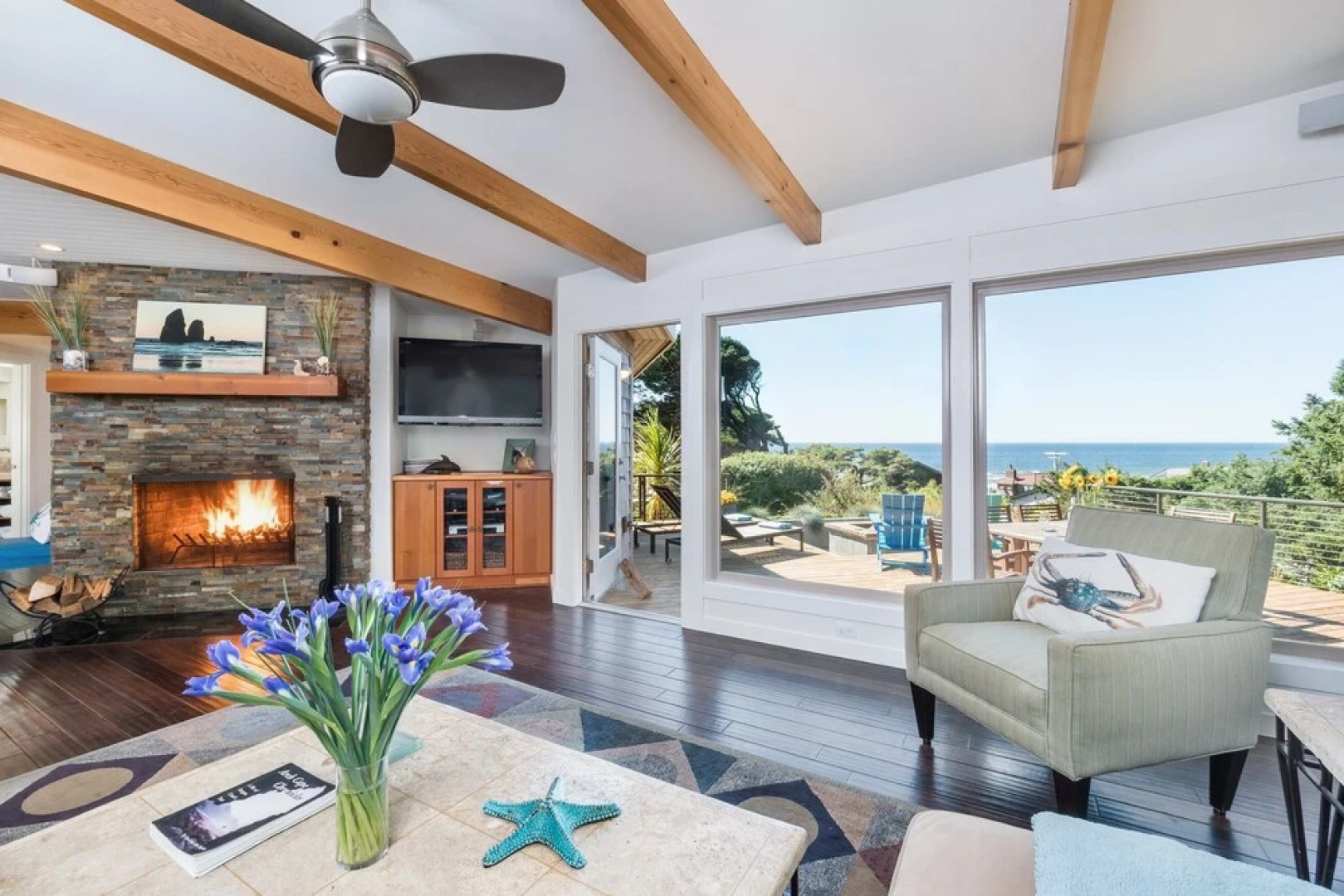 Rancho del Mar by Avantstay One Block From Beach