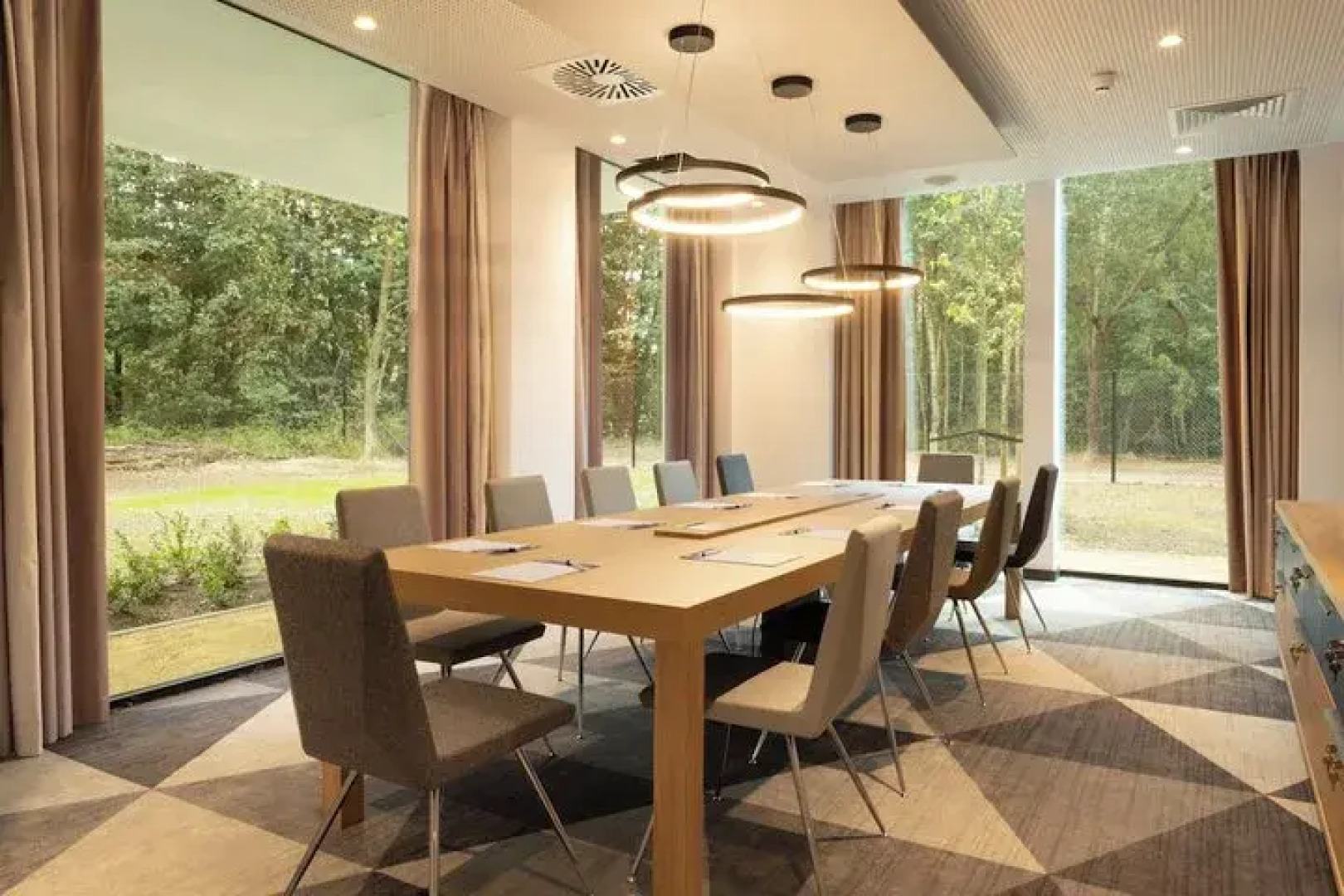 Holiday Inn Express Brussels - Airport