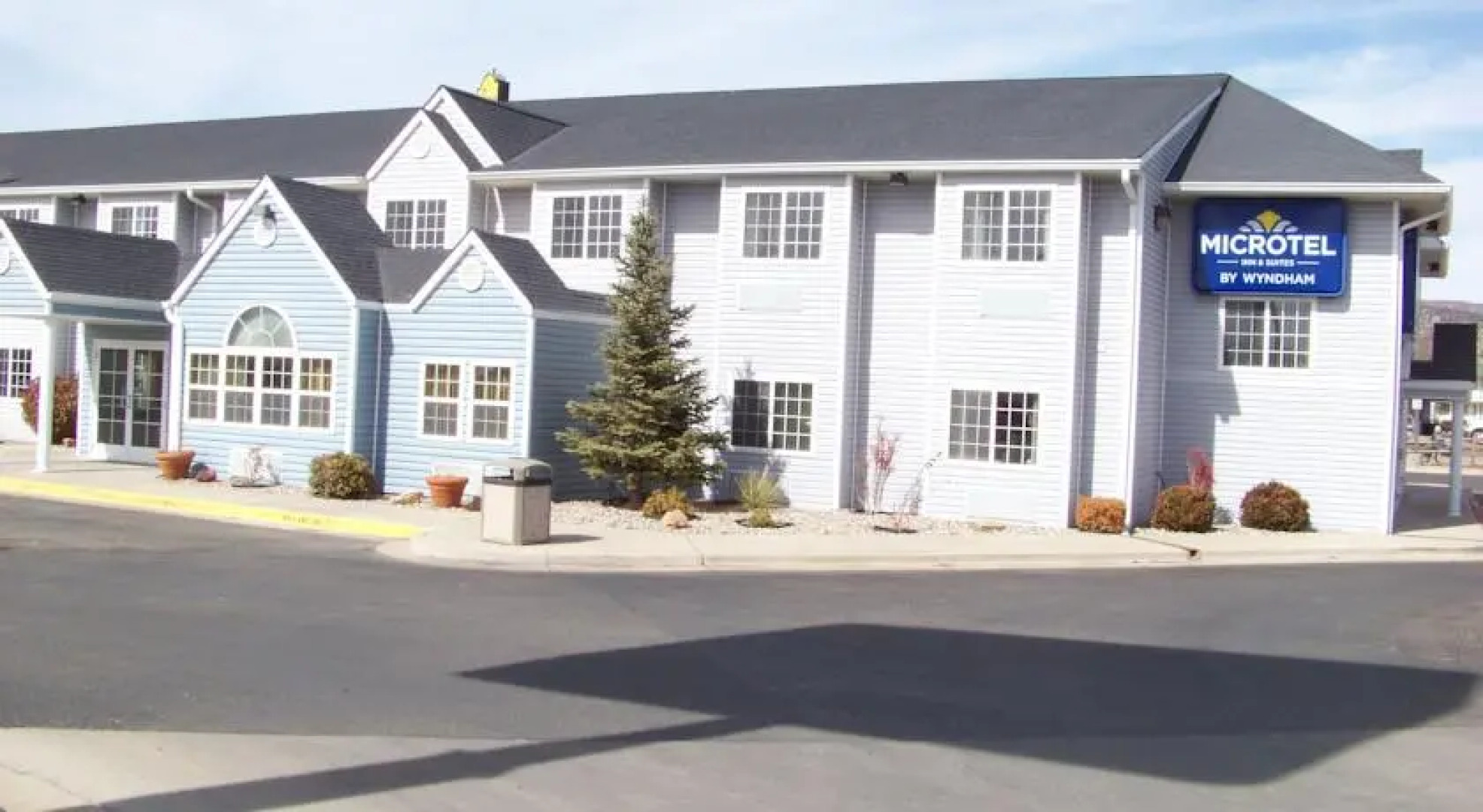 Microtel Inn & Suites Raton