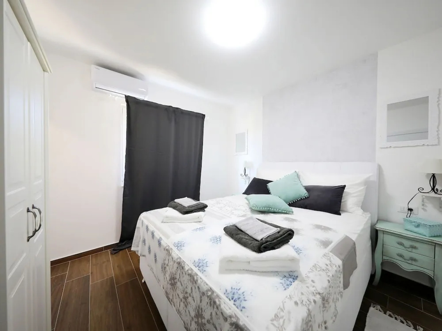 Modern and Luxurius Apartment With Swimingpool, Nice sea View Terrace