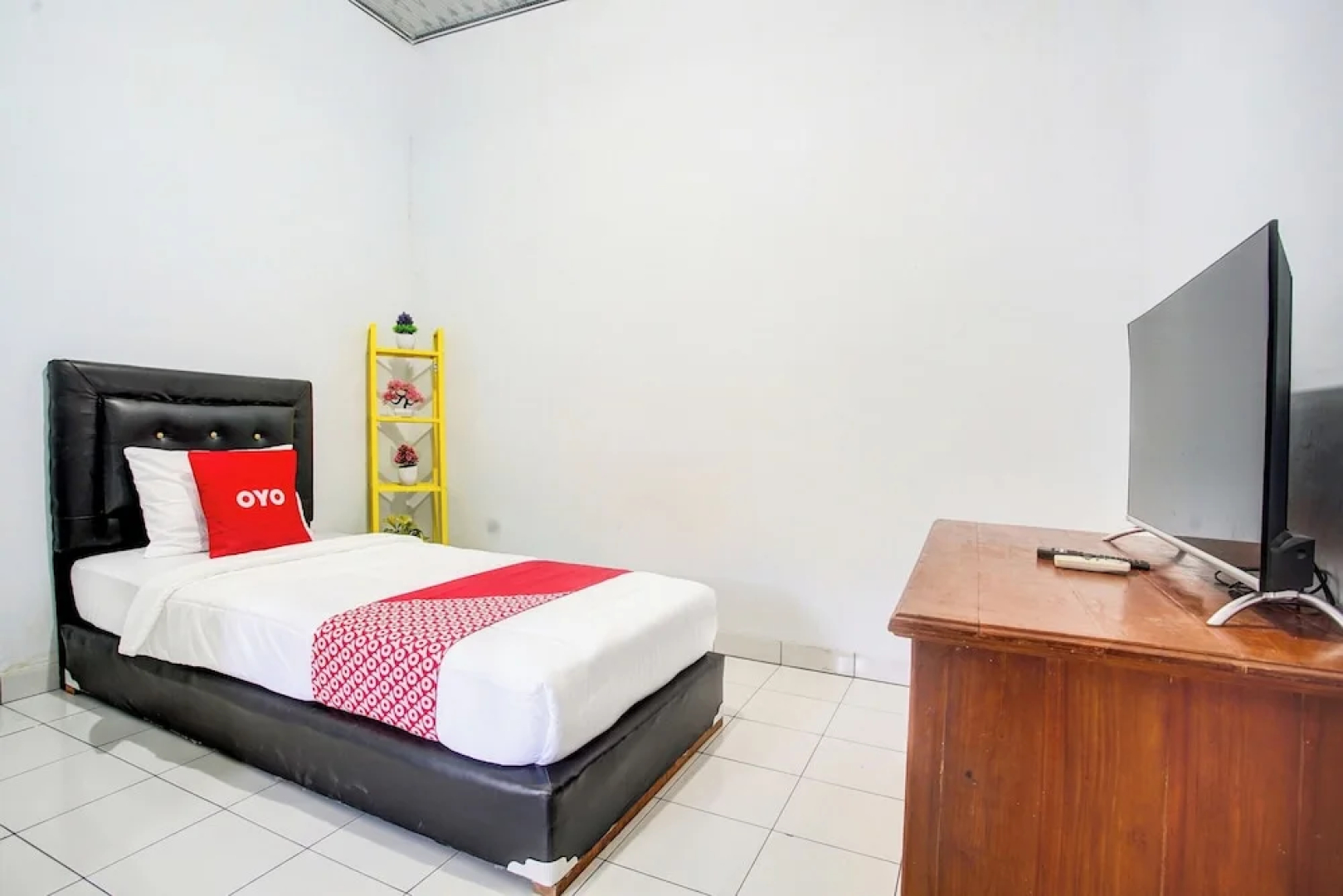 Wisma Amalia Syariah by OYO Rooms